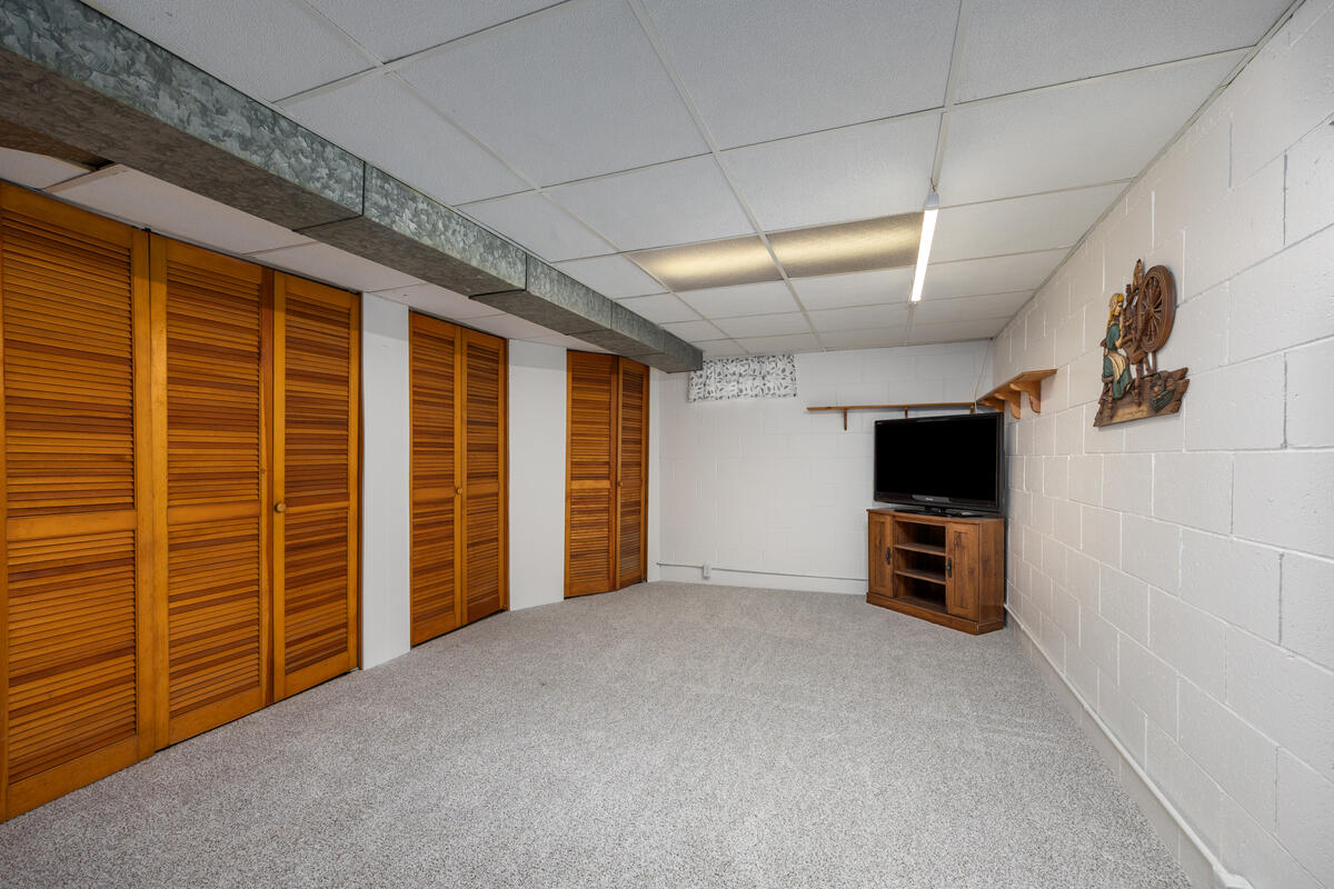 4040 Coit Avenue NE Grand Rapids MI 49525