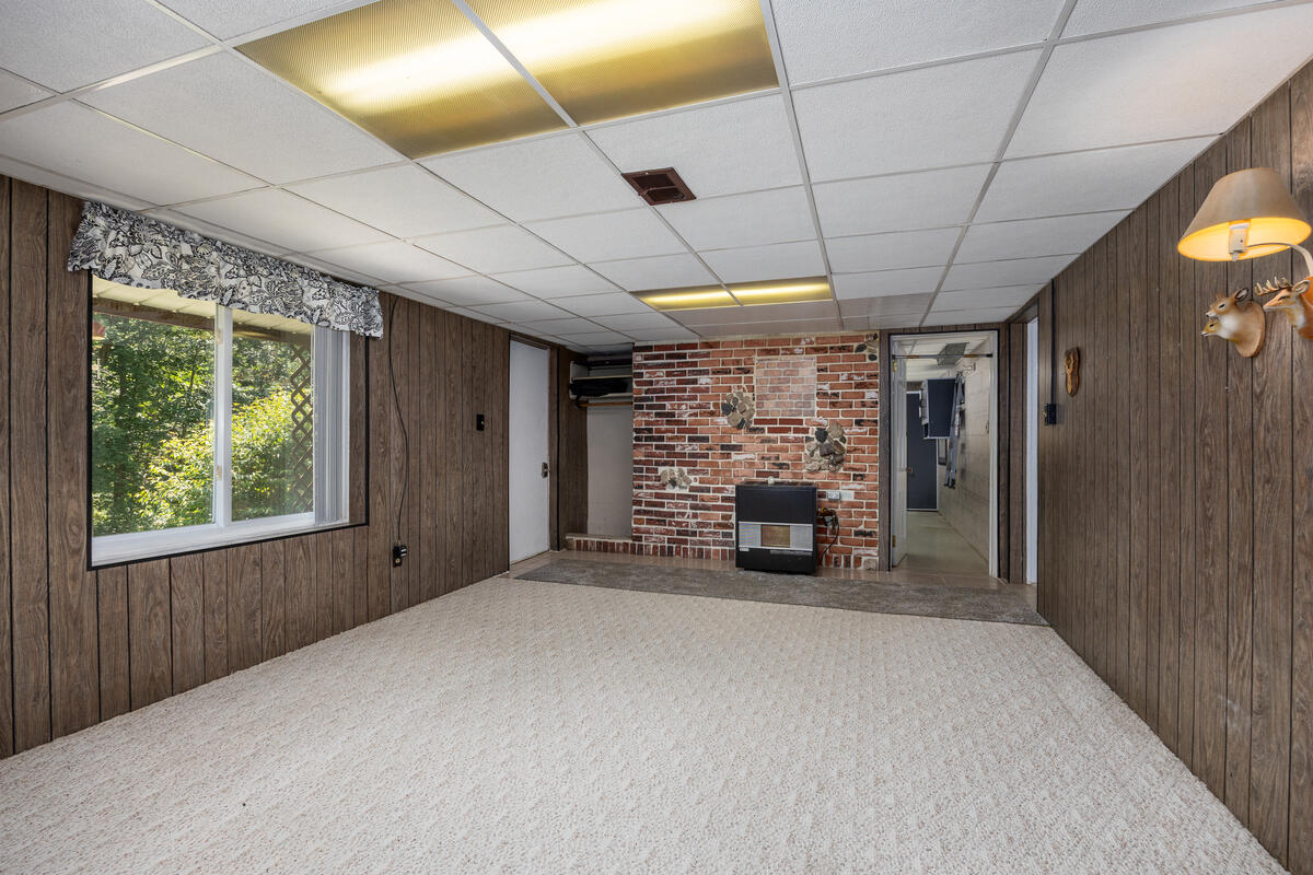 4040 Coit Avenue NE Grand Rapids MI 49525