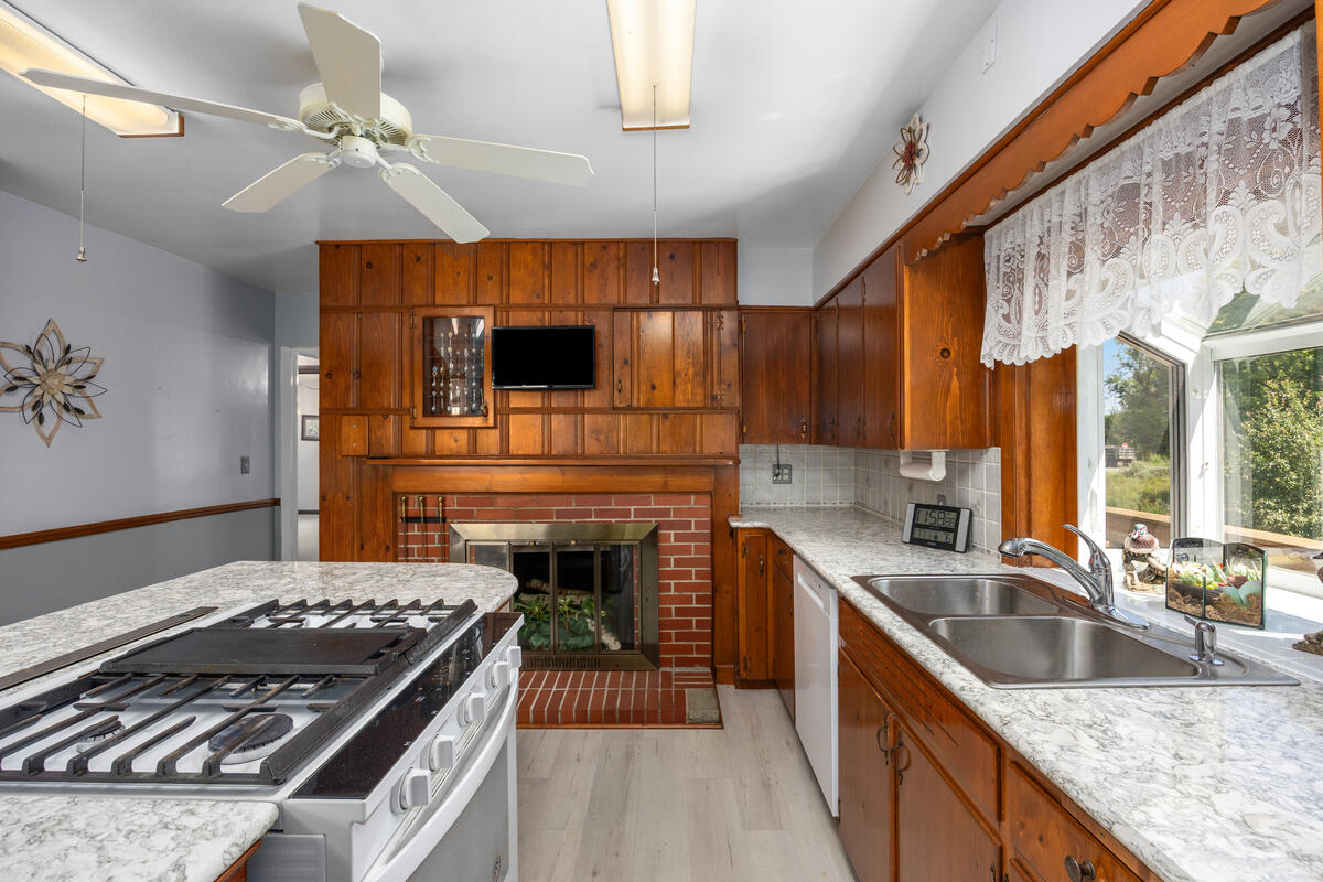 4040 Coit Avenue NE Grand Rapids MI 49525