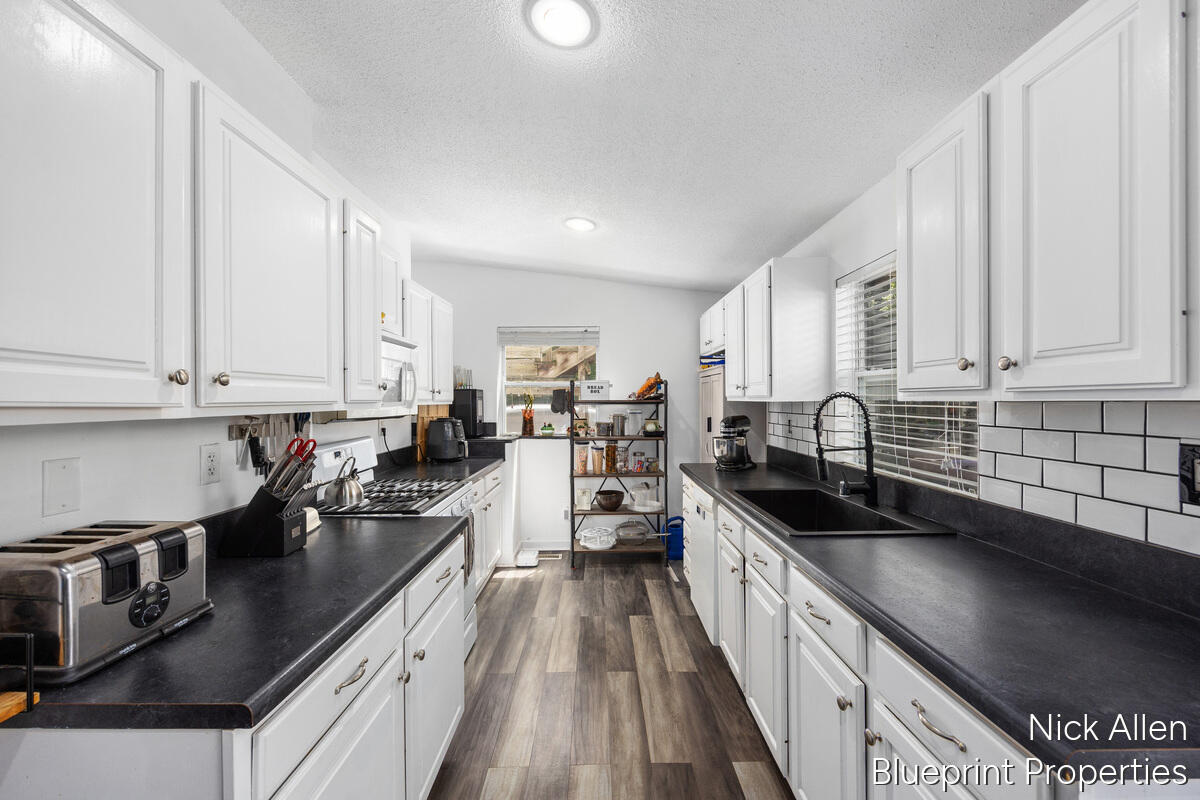 158 Wilson Street Coloma MI 49038
