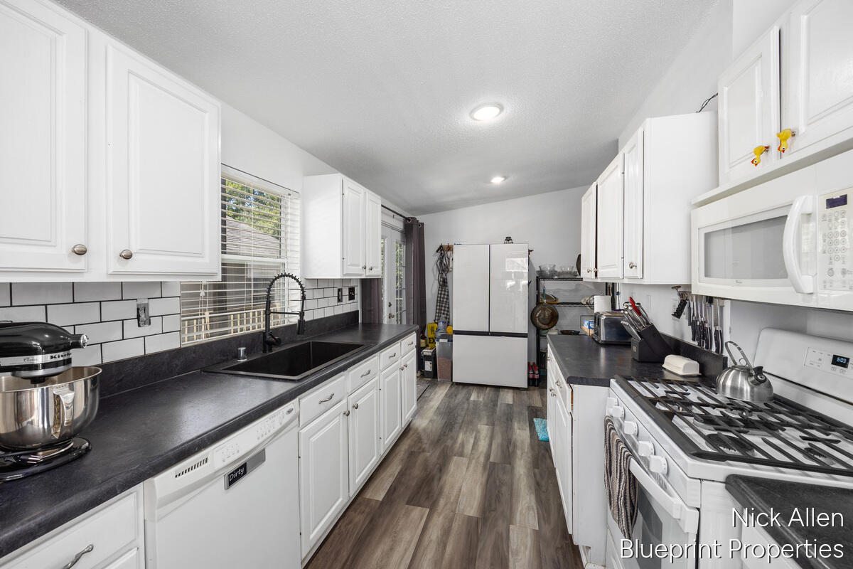 158 Wilson Street Coloma MI 49038