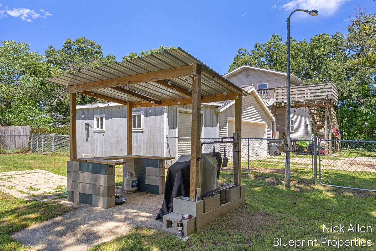 158 Wilson Street Coloma MI 49038
