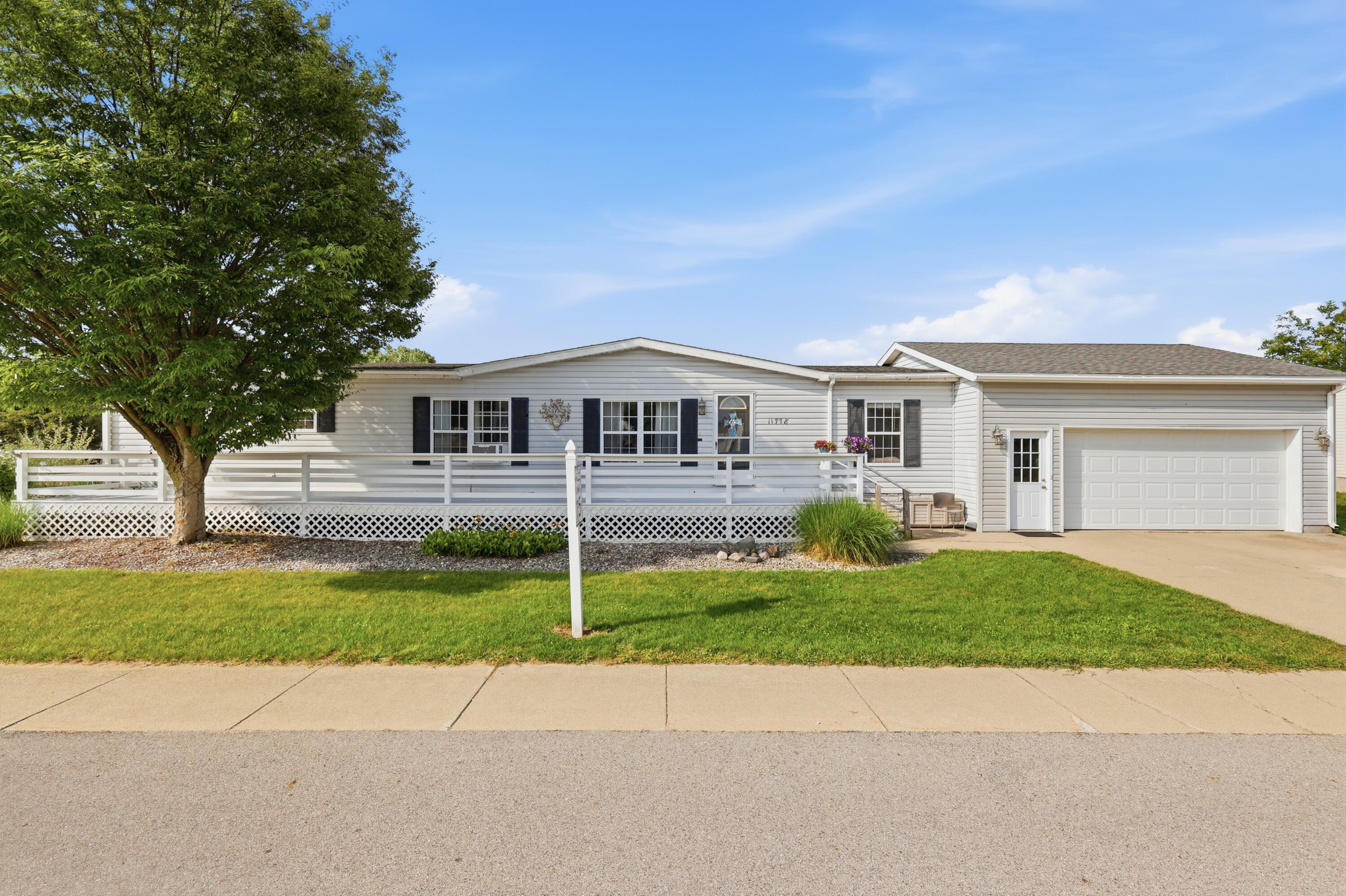 11778 Waverly Harbor Holland MI 49424