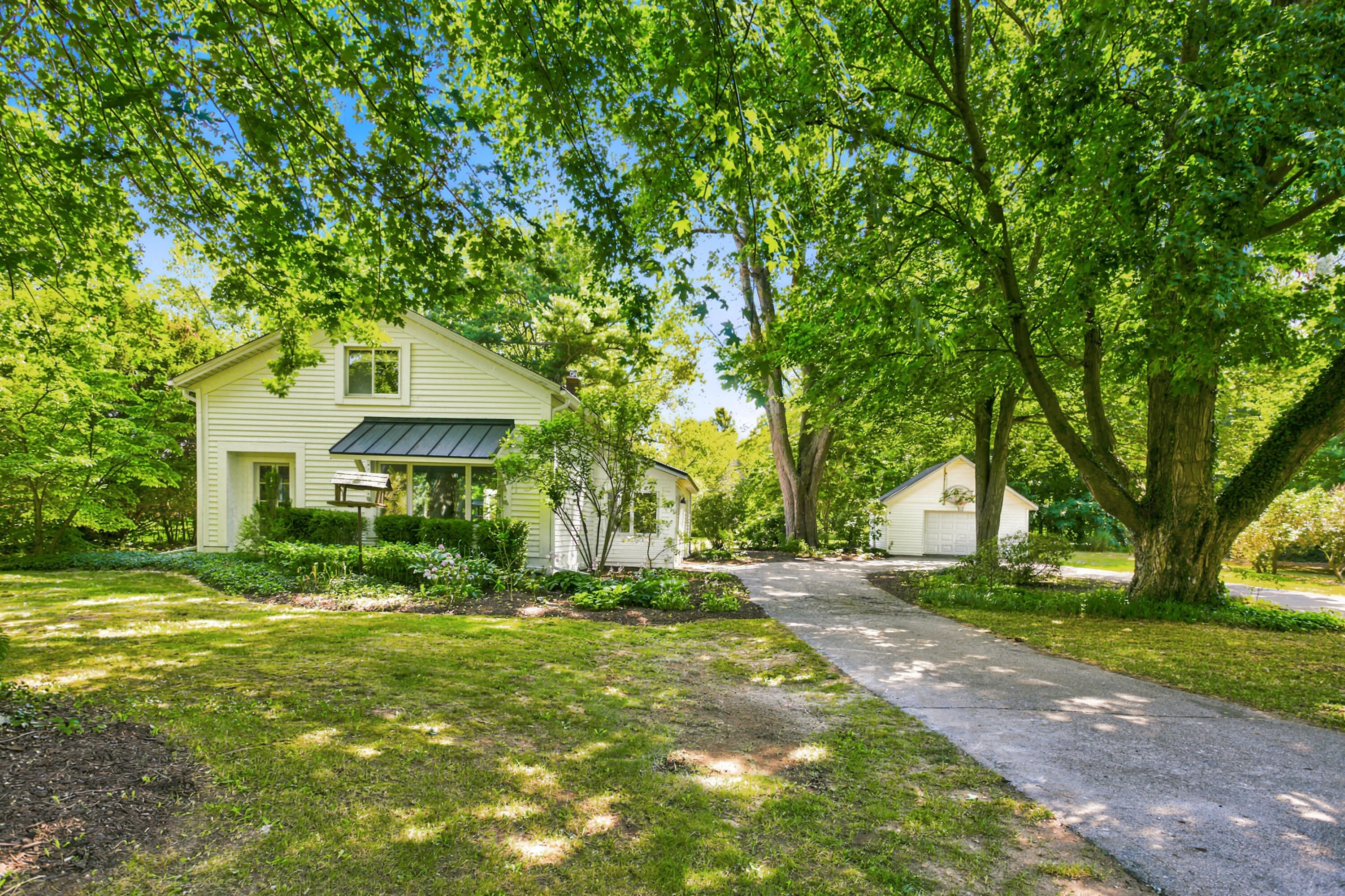 2313 68th Street Fennville MI 49408