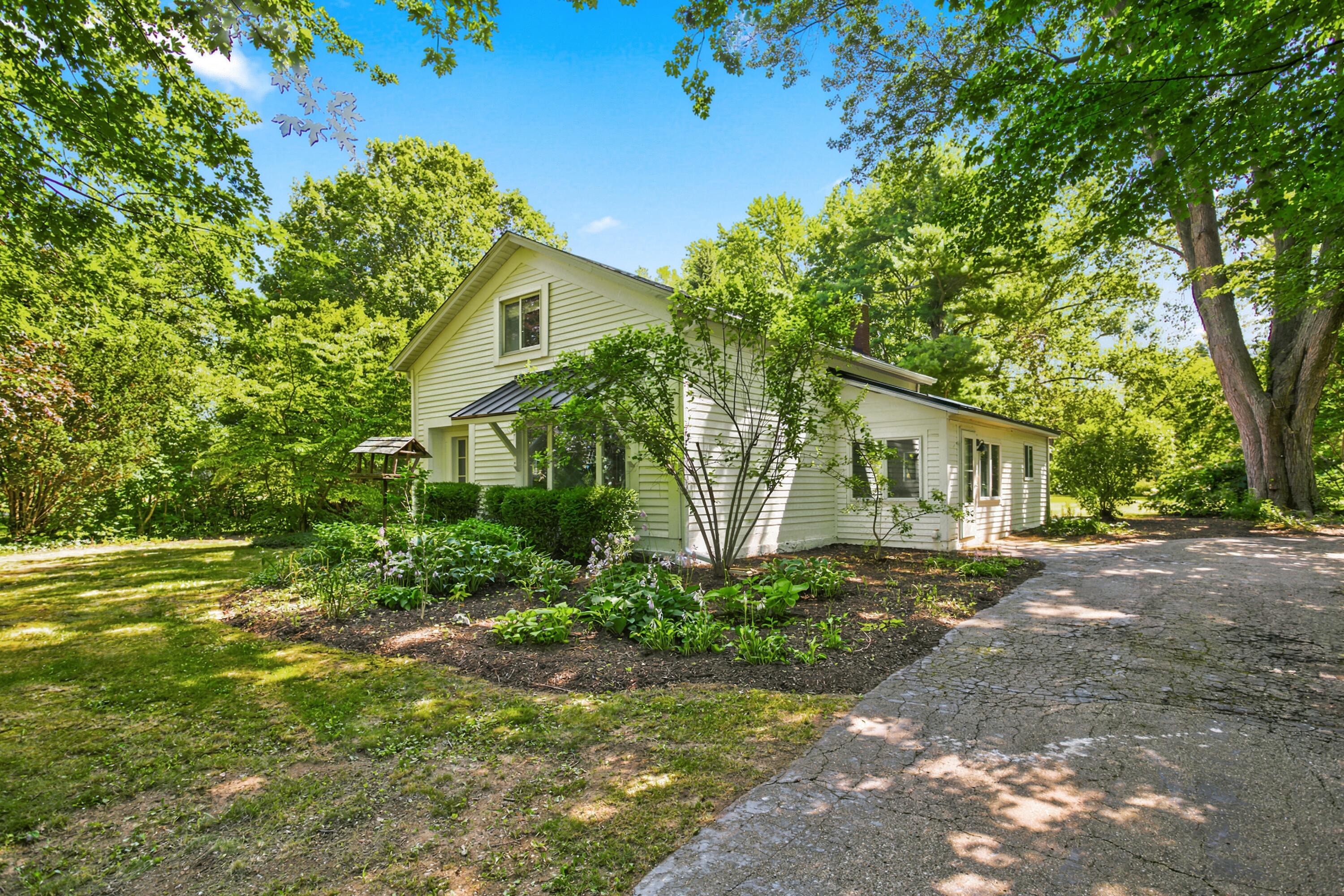 2313 68th Street Fennville MI 49408
