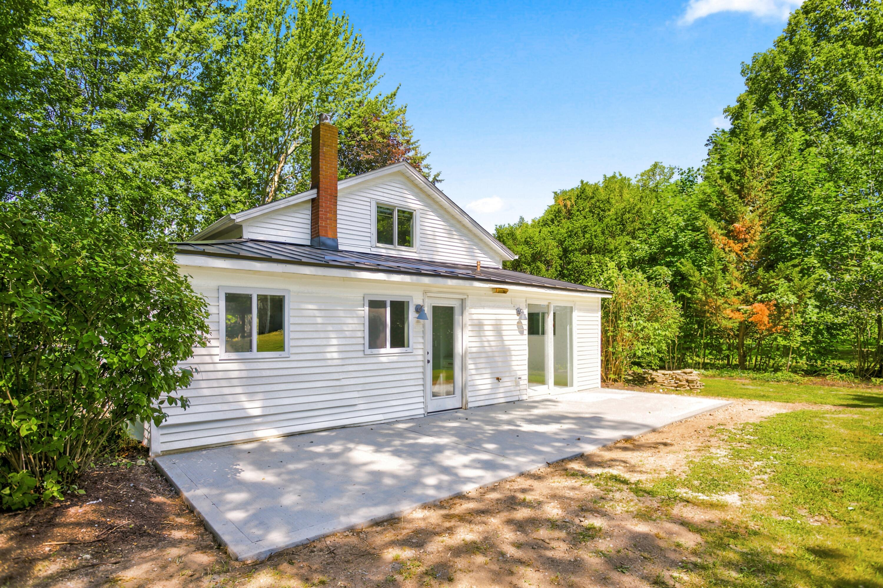 2313 68th Street Fennville MI 49408