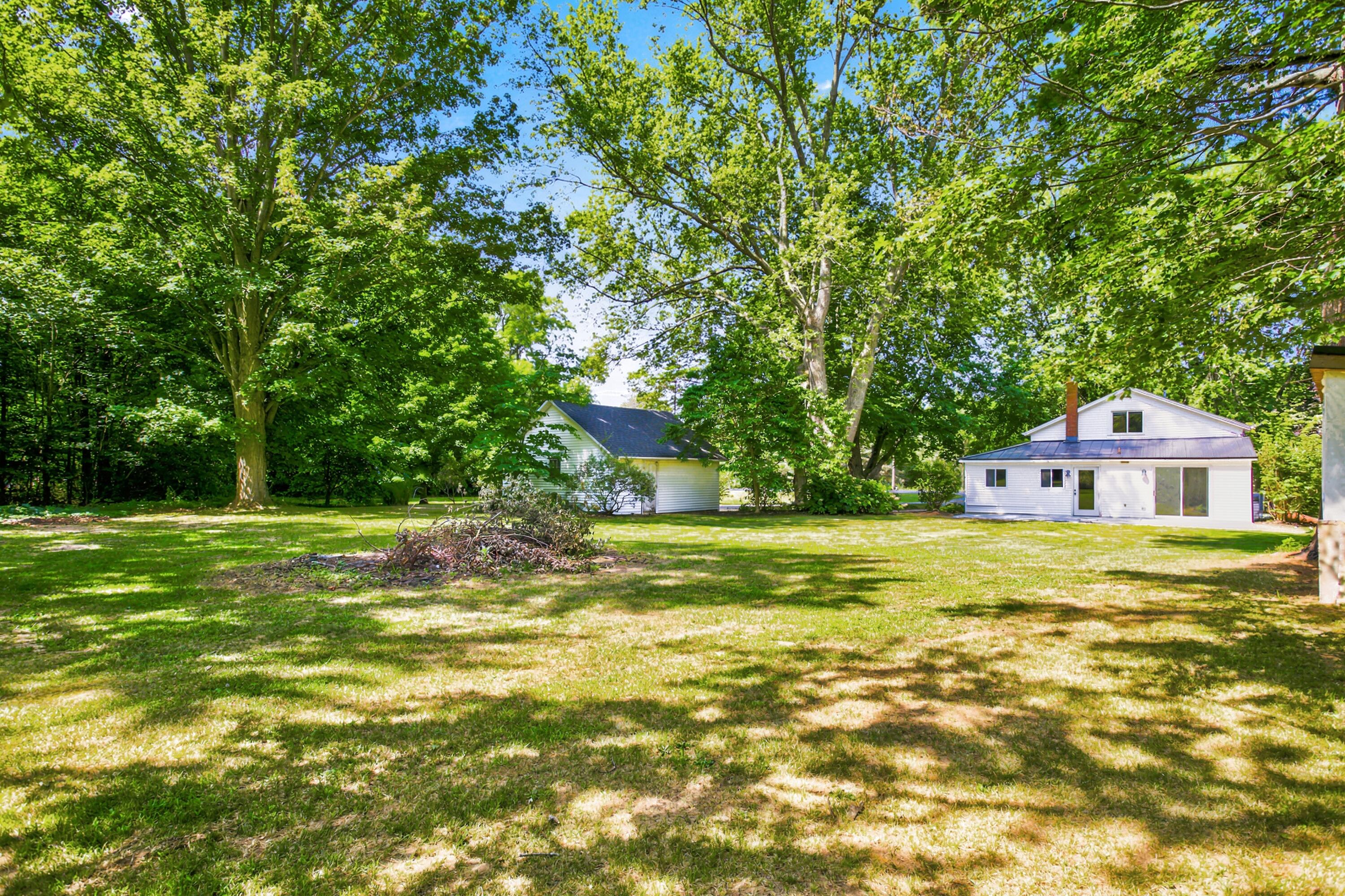 2313 68th Street Fennville MI 49408