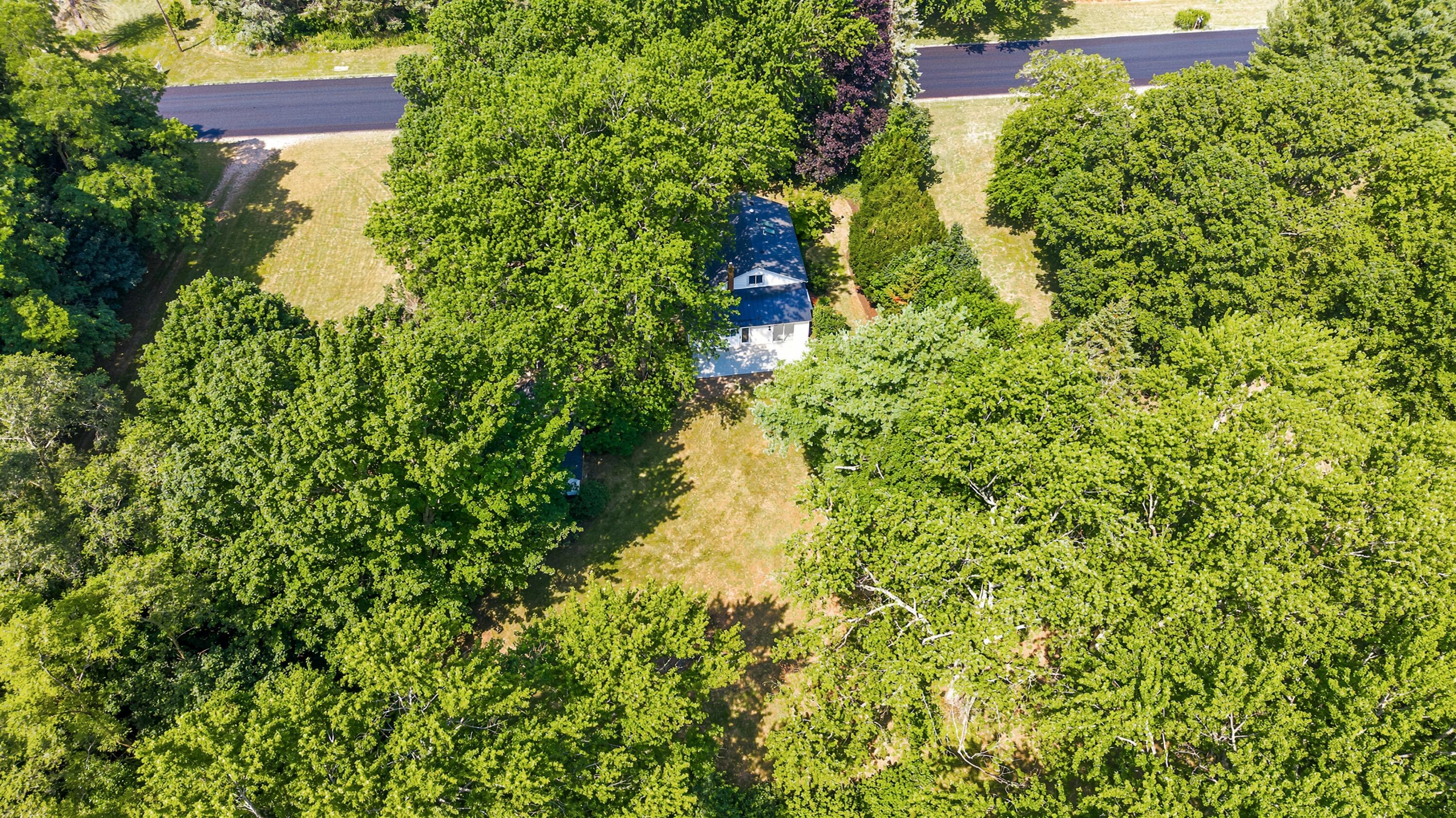 2313 68th Street Fennville MI 49408