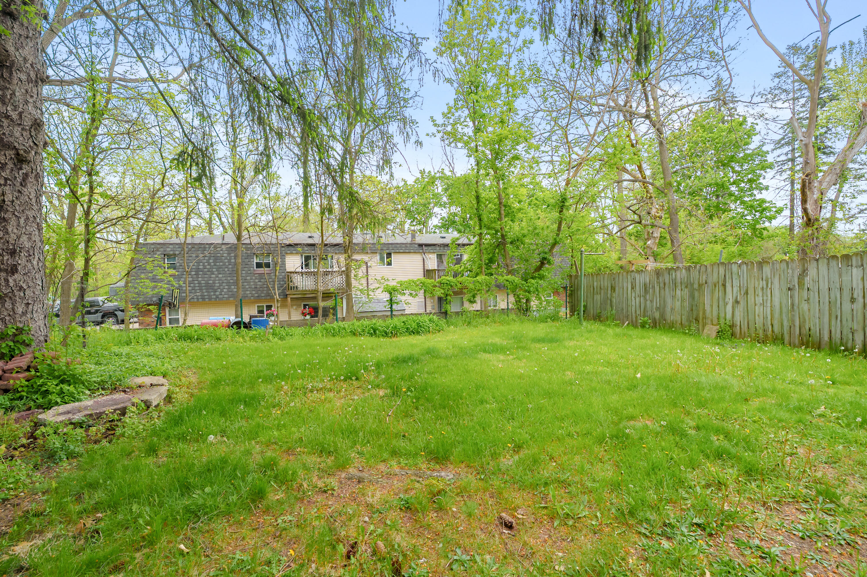 915 Sheridan Drive Kalamazoo MI 49001