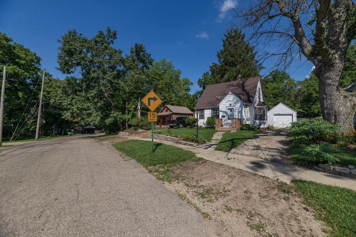 915 Sheridan Drive Kalamazoo MI 49001