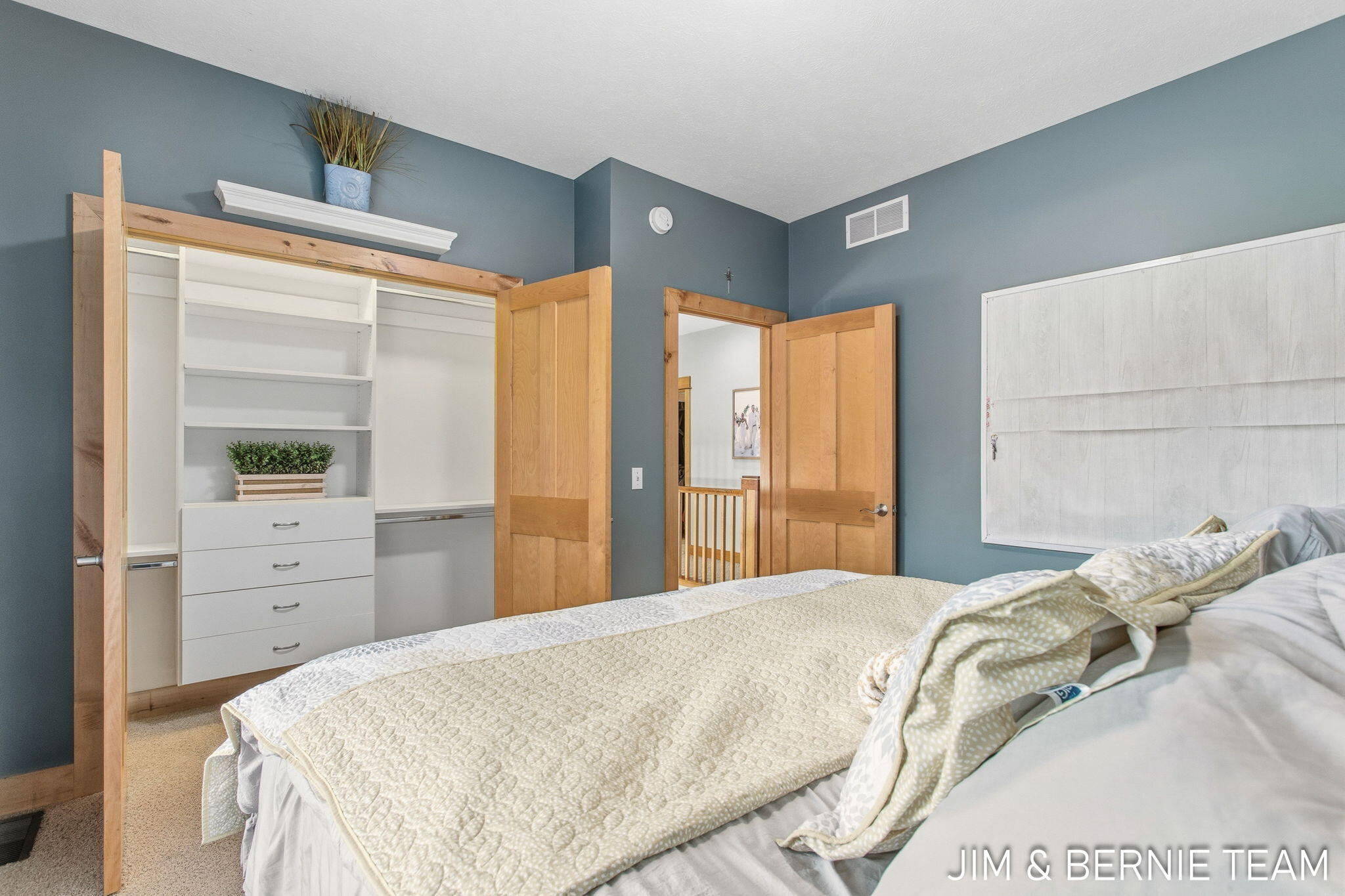 6427 Sand Castle View Holland MI 49423