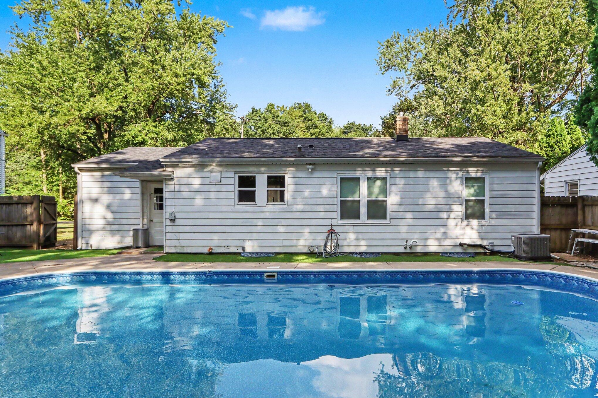 1323 Coolidge Avenue Kalamazoo MI 49006