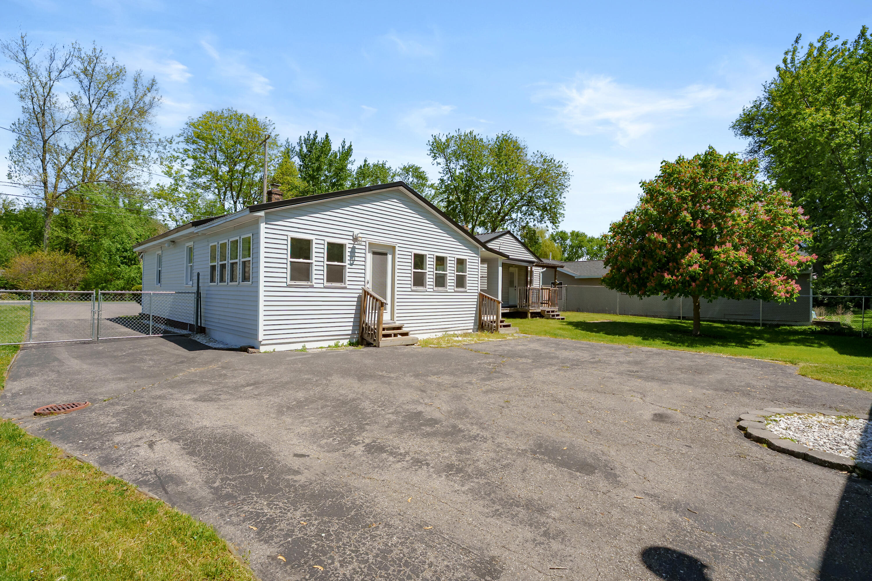 3312 Lake Street Kalamazoo MI 49048