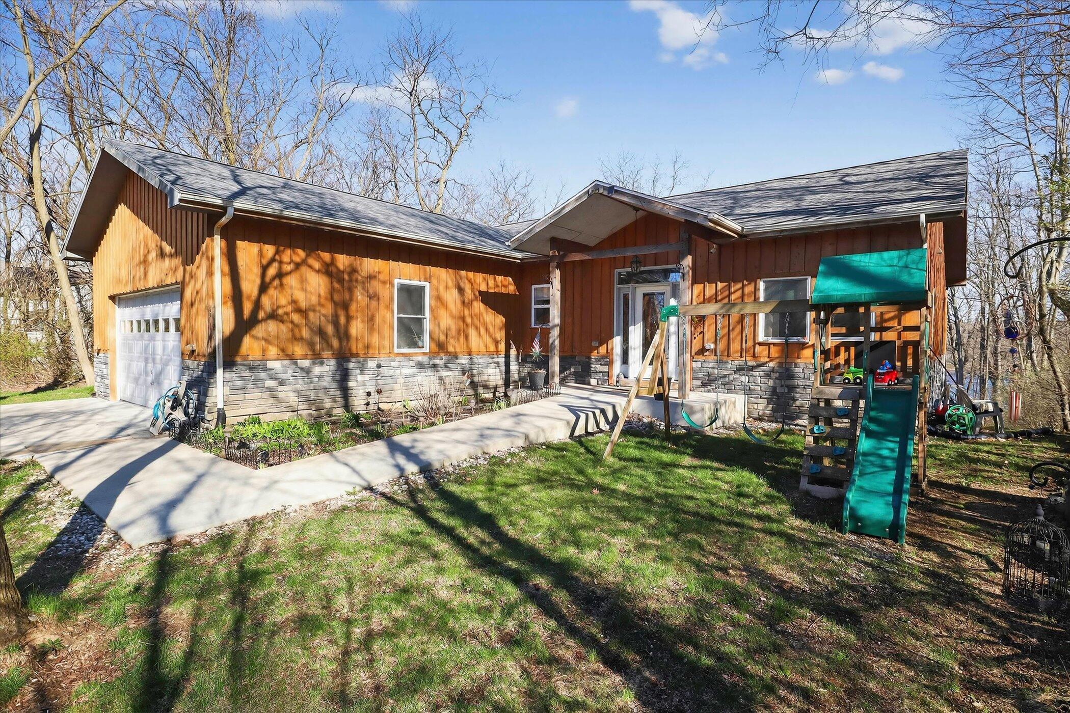 23536 Forest Shores Drive Cassopolis MI 49031