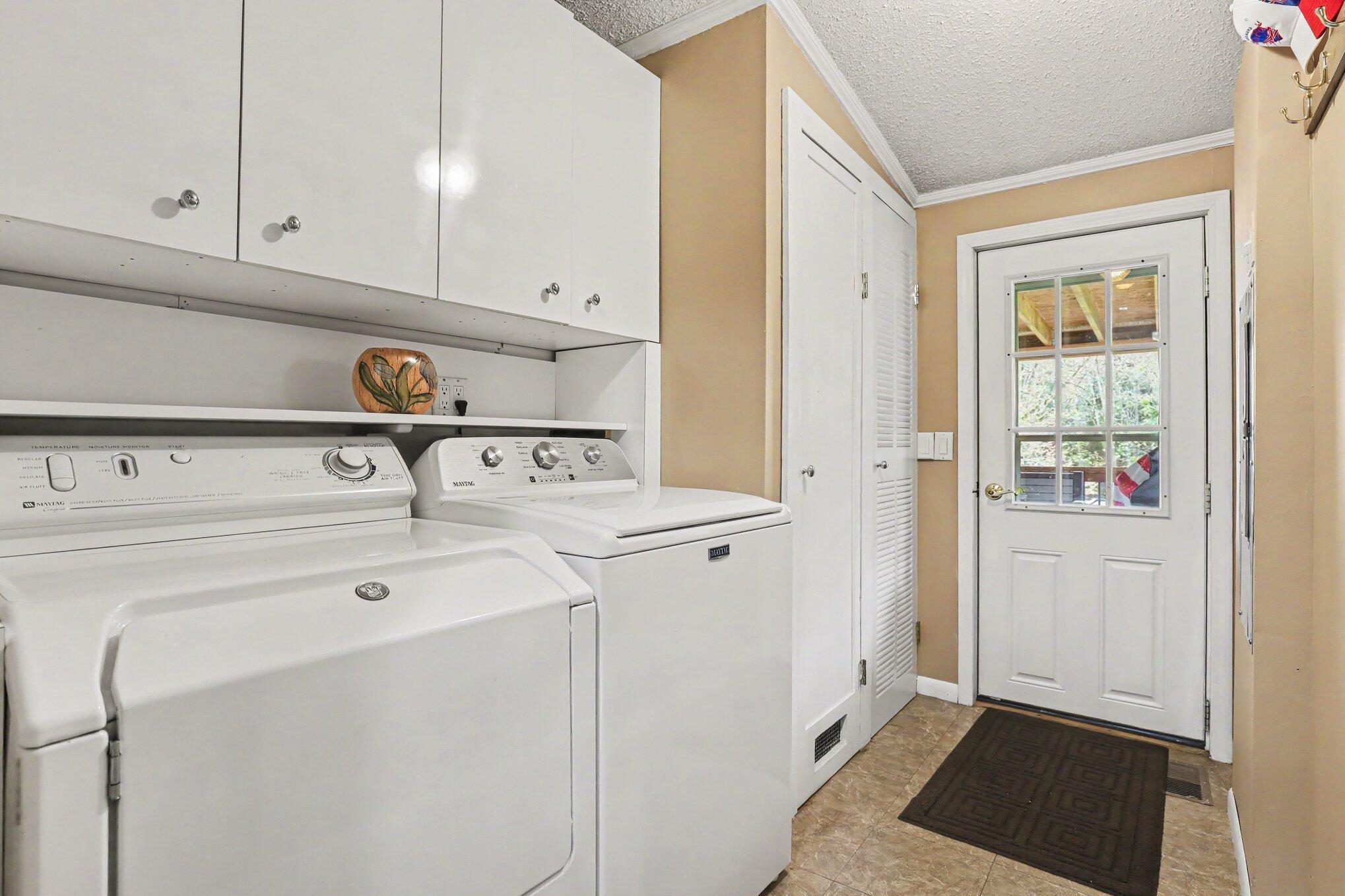 7920 10 Mile Road NE Rockford MI 49341