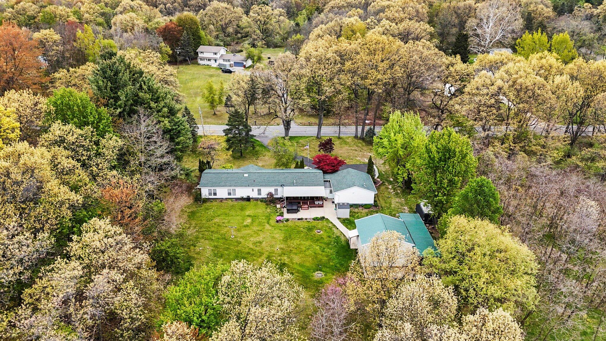 7920 10 Mile Road NE Rockford MI 49341