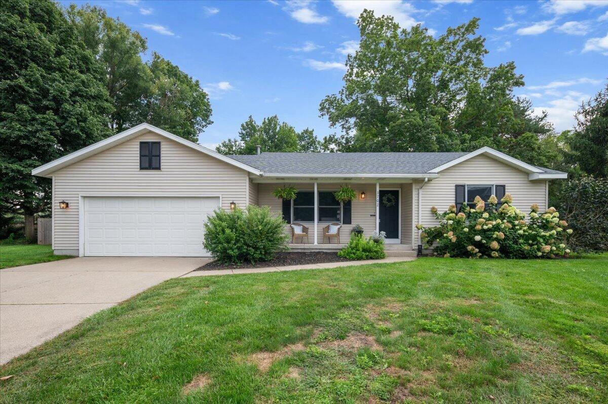 3702 Mesa Court NE Rockford MI 49341