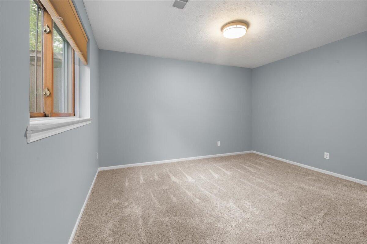 3702 Mesa Court NE Rockford MI 49341