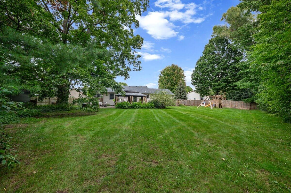 3702 Mesa Court NE Rockford MI 49341