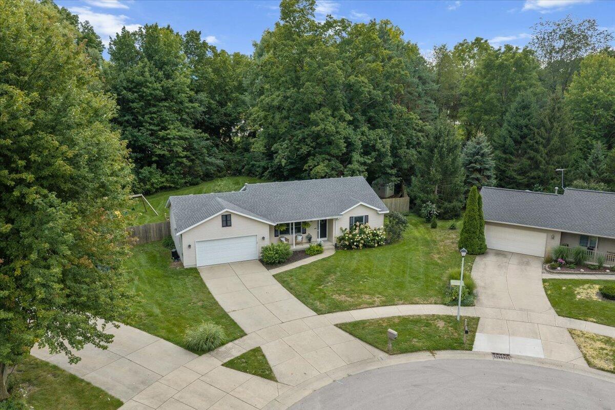 3702 Mesa Court NE Rockford MI 49341