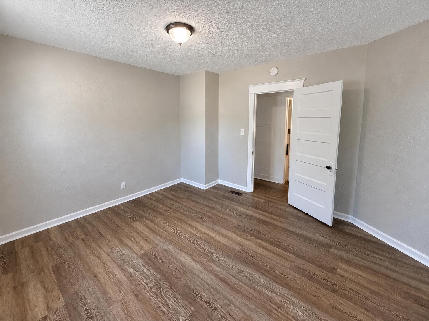 616 Lay Boulevard Kalamazoo MI 49001