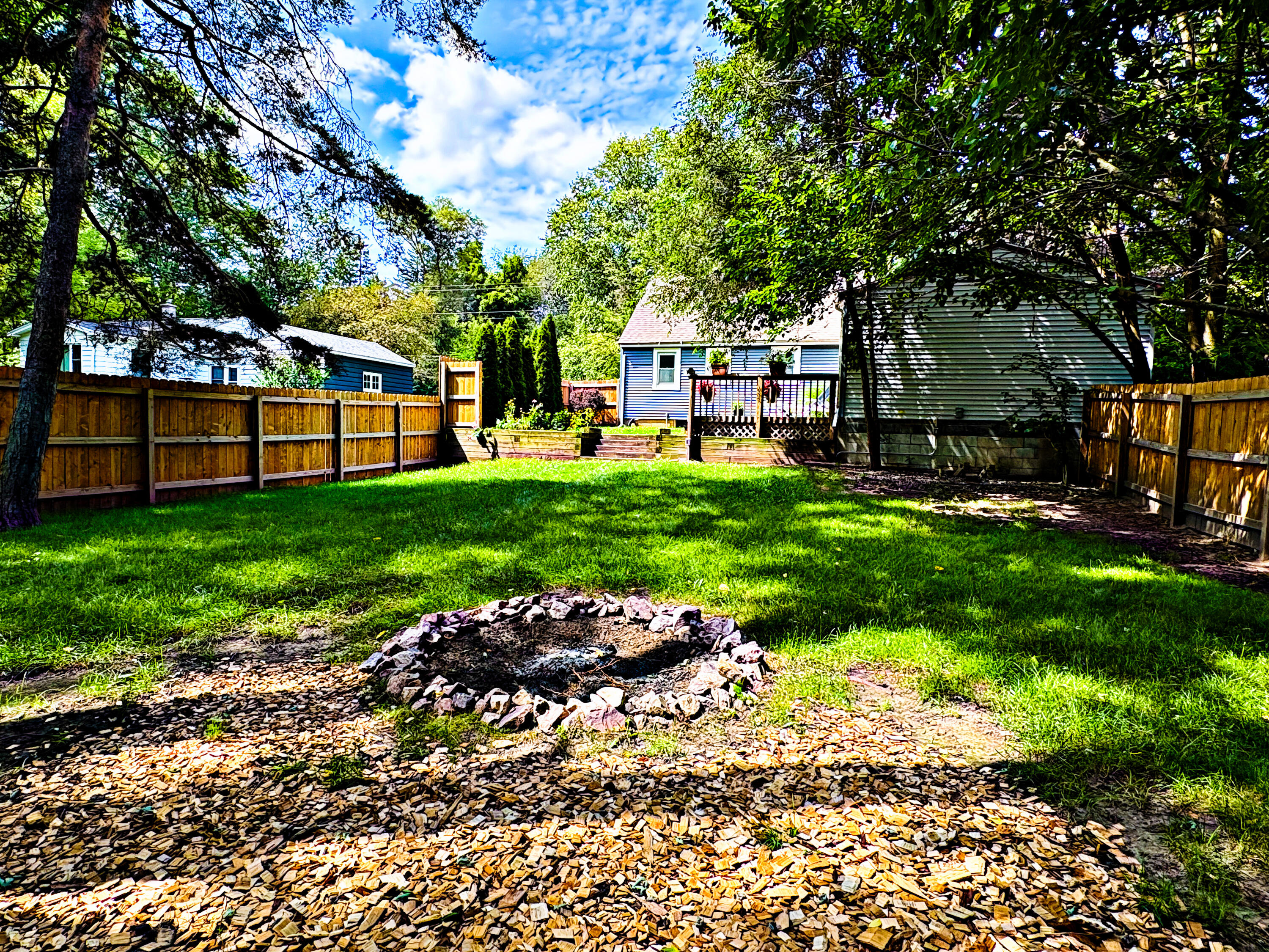 3114 Rypens Drive NW Grand Rapids MI 49504