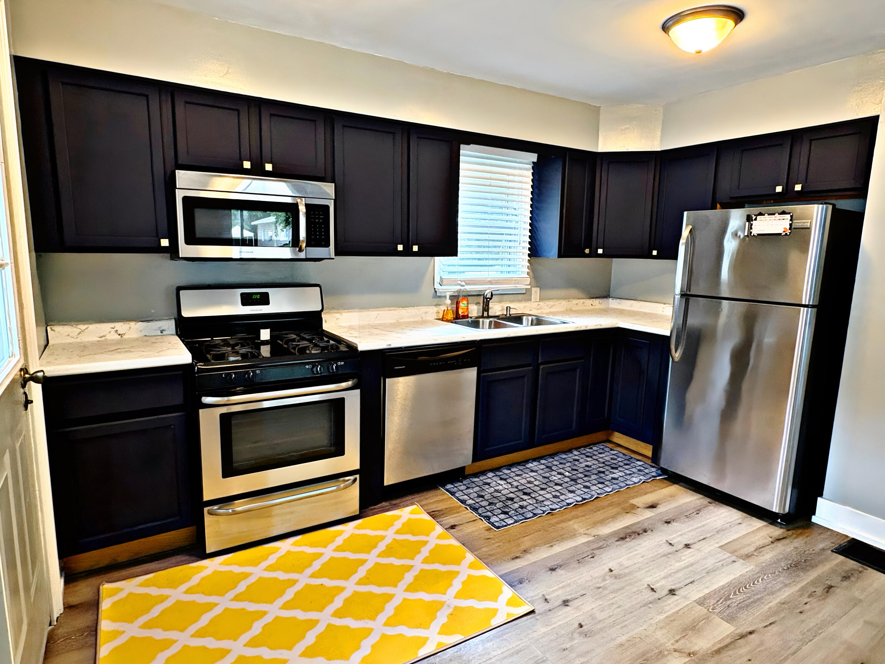 3114 Rypens Drive NW Grand Rapids MI 49504