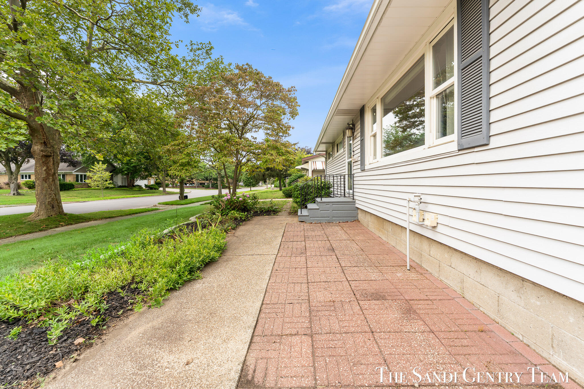 1015 Taylor Avenue Grand Haven MI 49417
