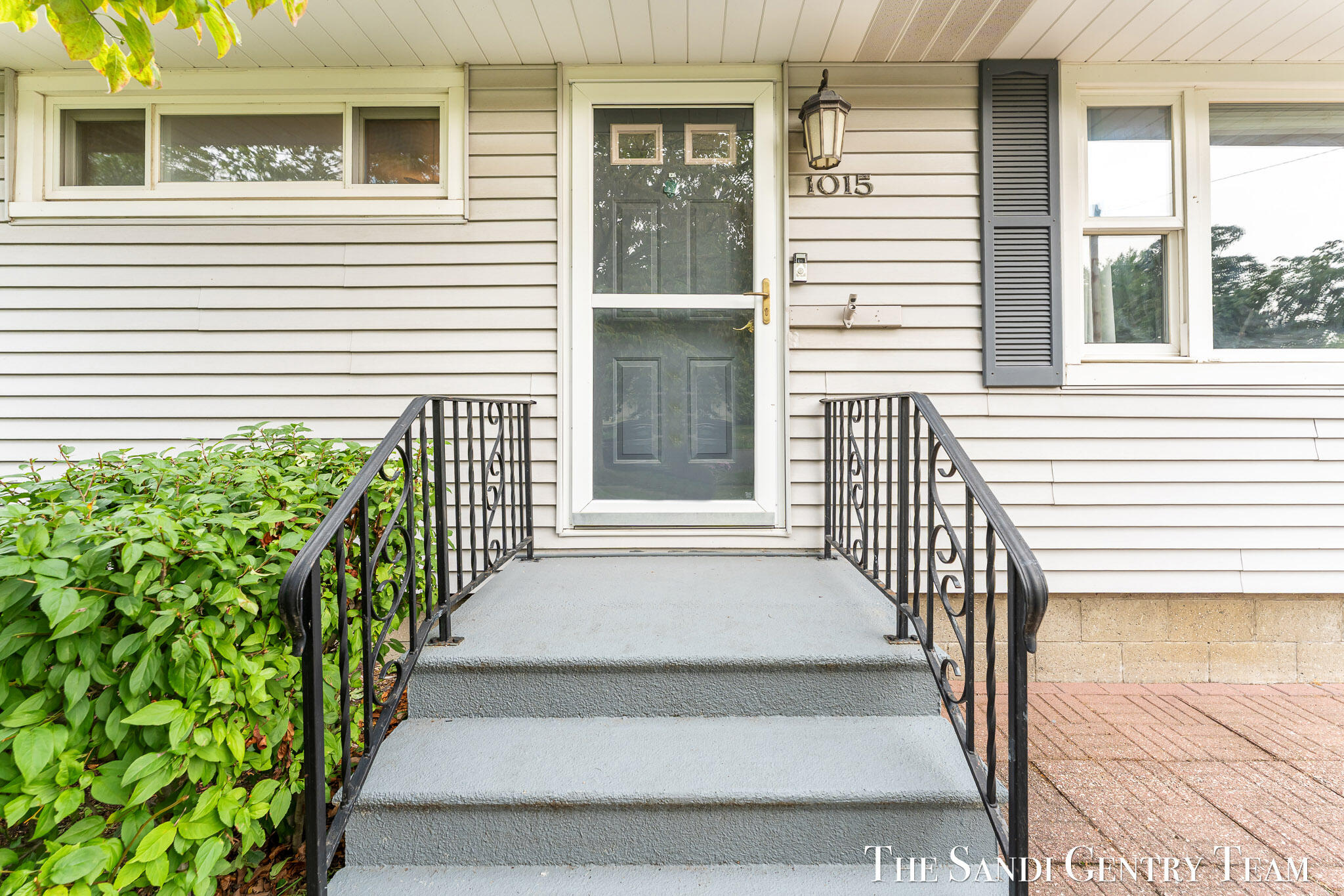 1015 Taylor Avenue Grand Haven MI 49417