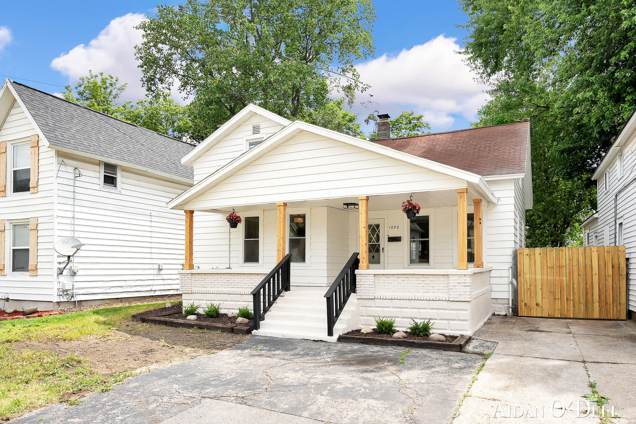 1050 Broadway Avenue NW Grand Rapids MI 49504