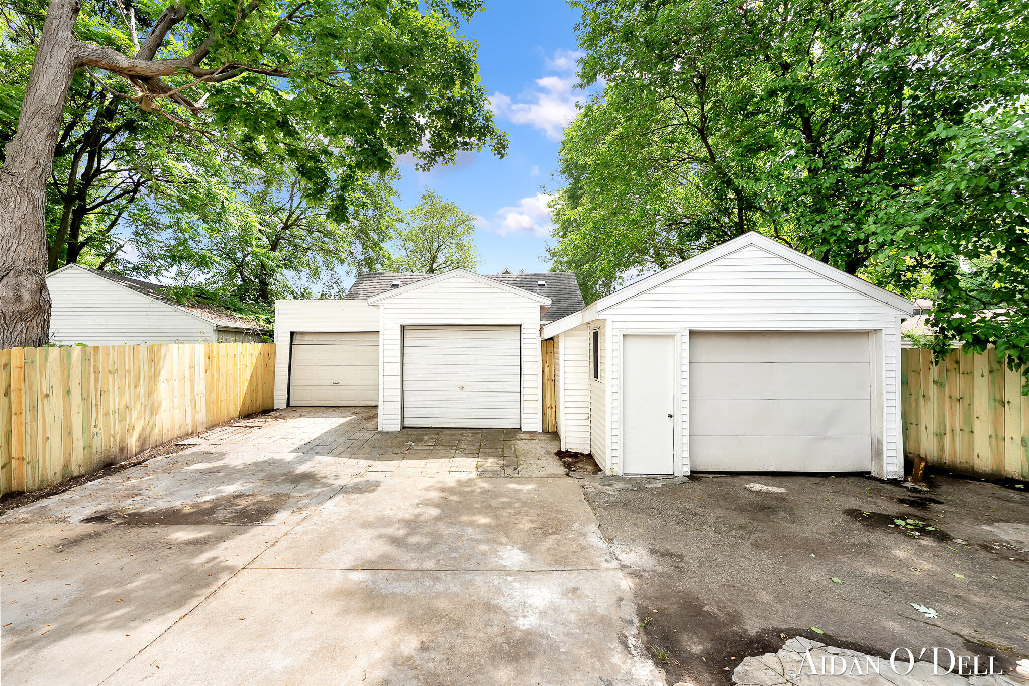 1050 Broadway Avenue NW Grand Rapids MI 49504