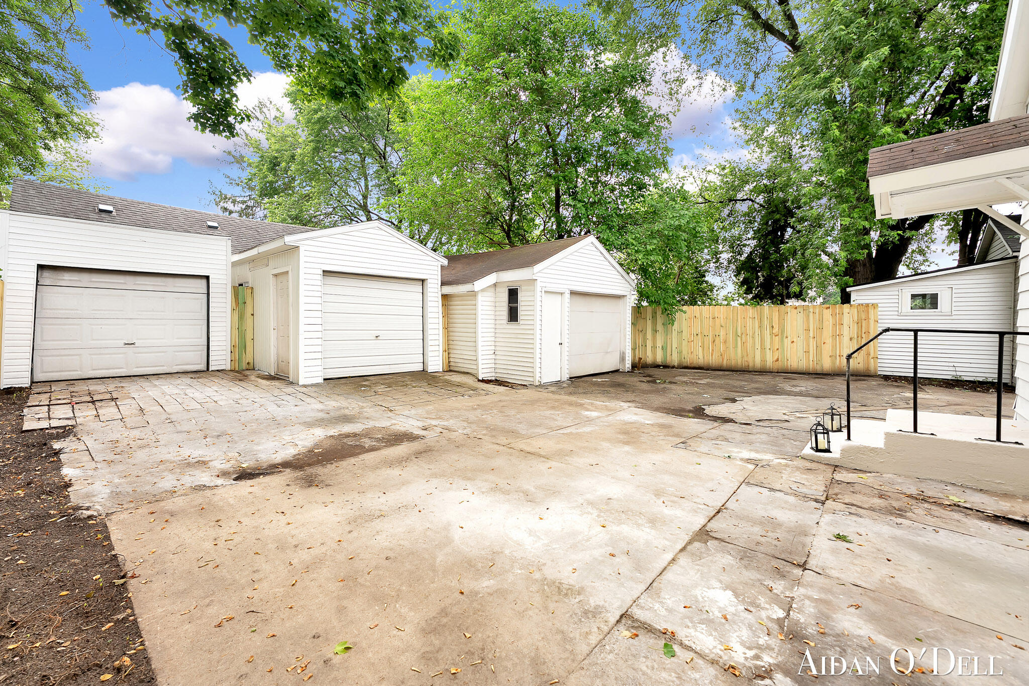 1050 Broadway Avenue NW Grand Rapids MI 49504