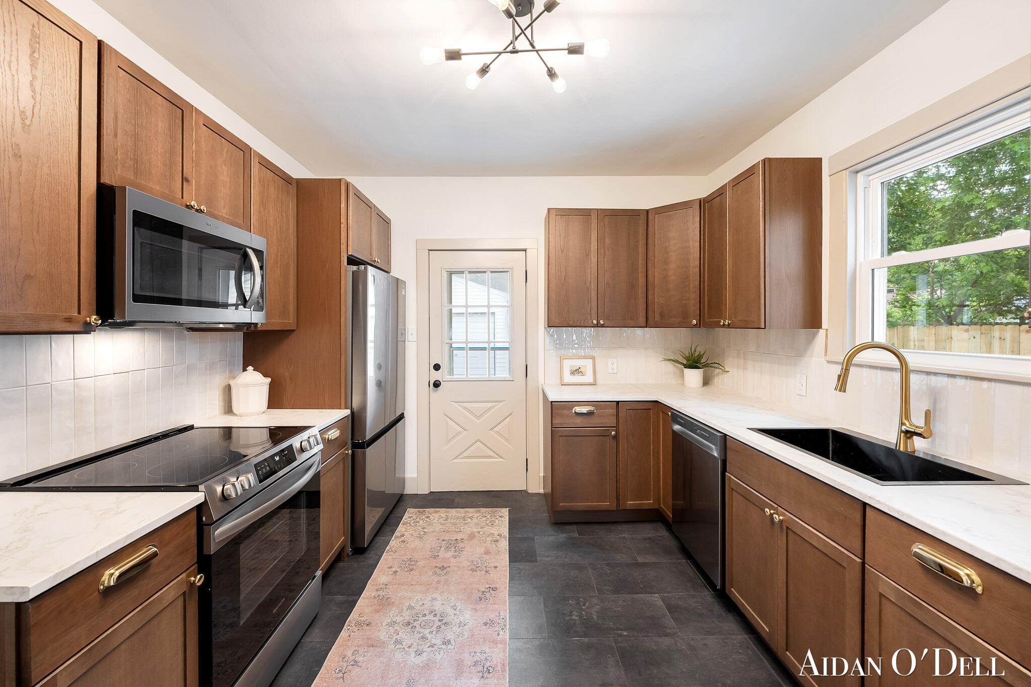 1050 Broadway Avenue NW Grand Rapids MI 49504