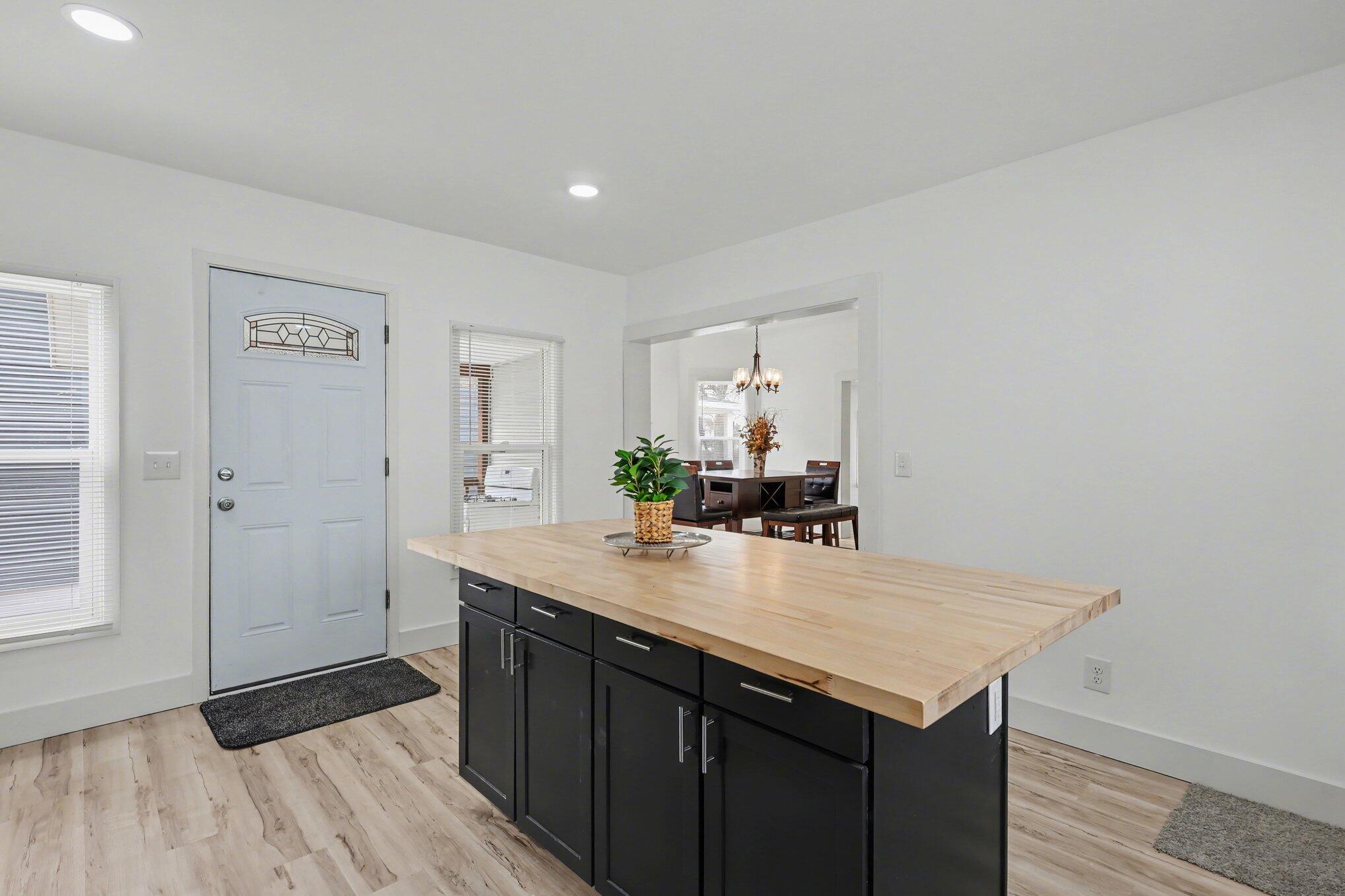 239 E Isabella Avenue Muskegon MI 49442