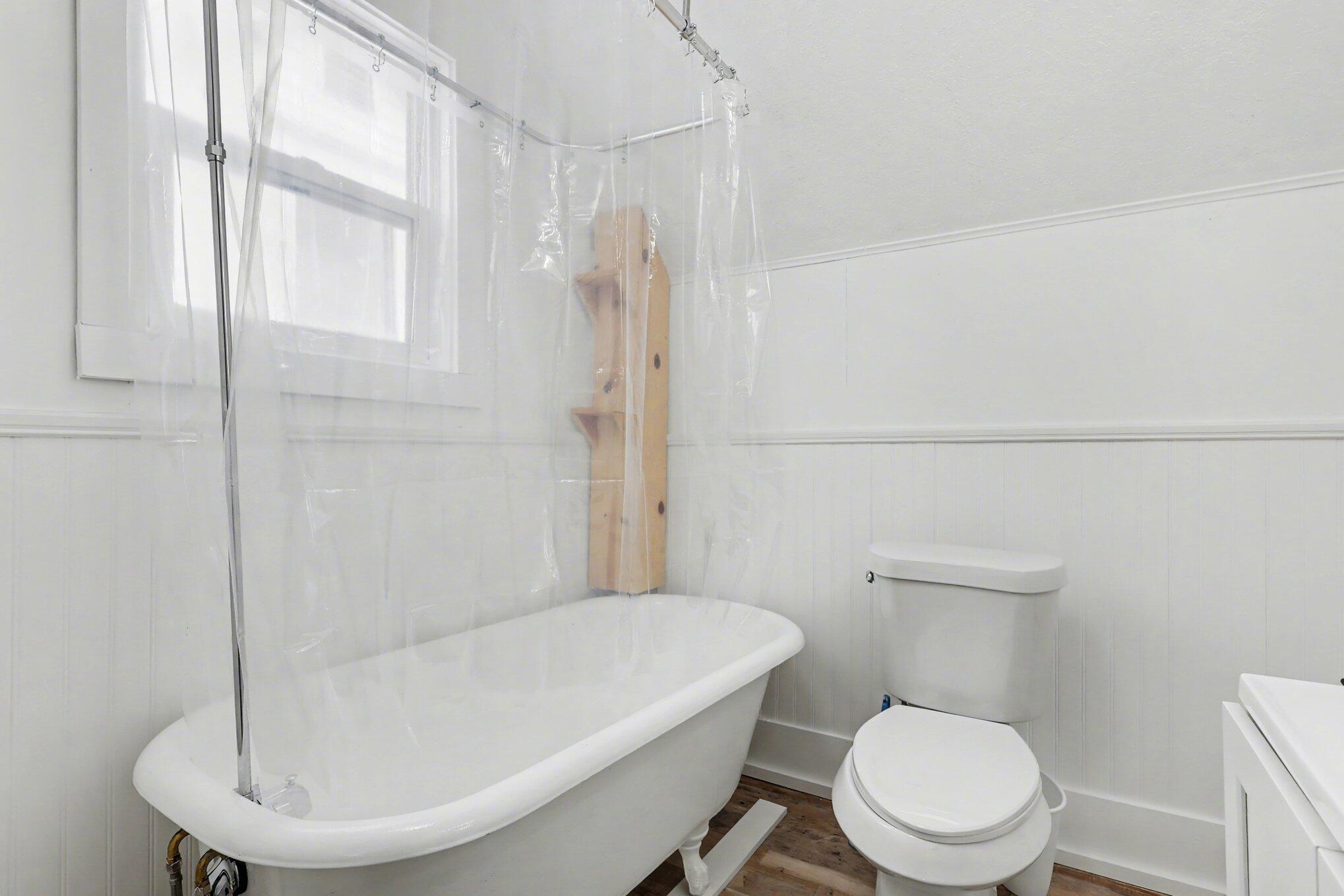 239 E Isabella Avenue Muskegon MI 49442