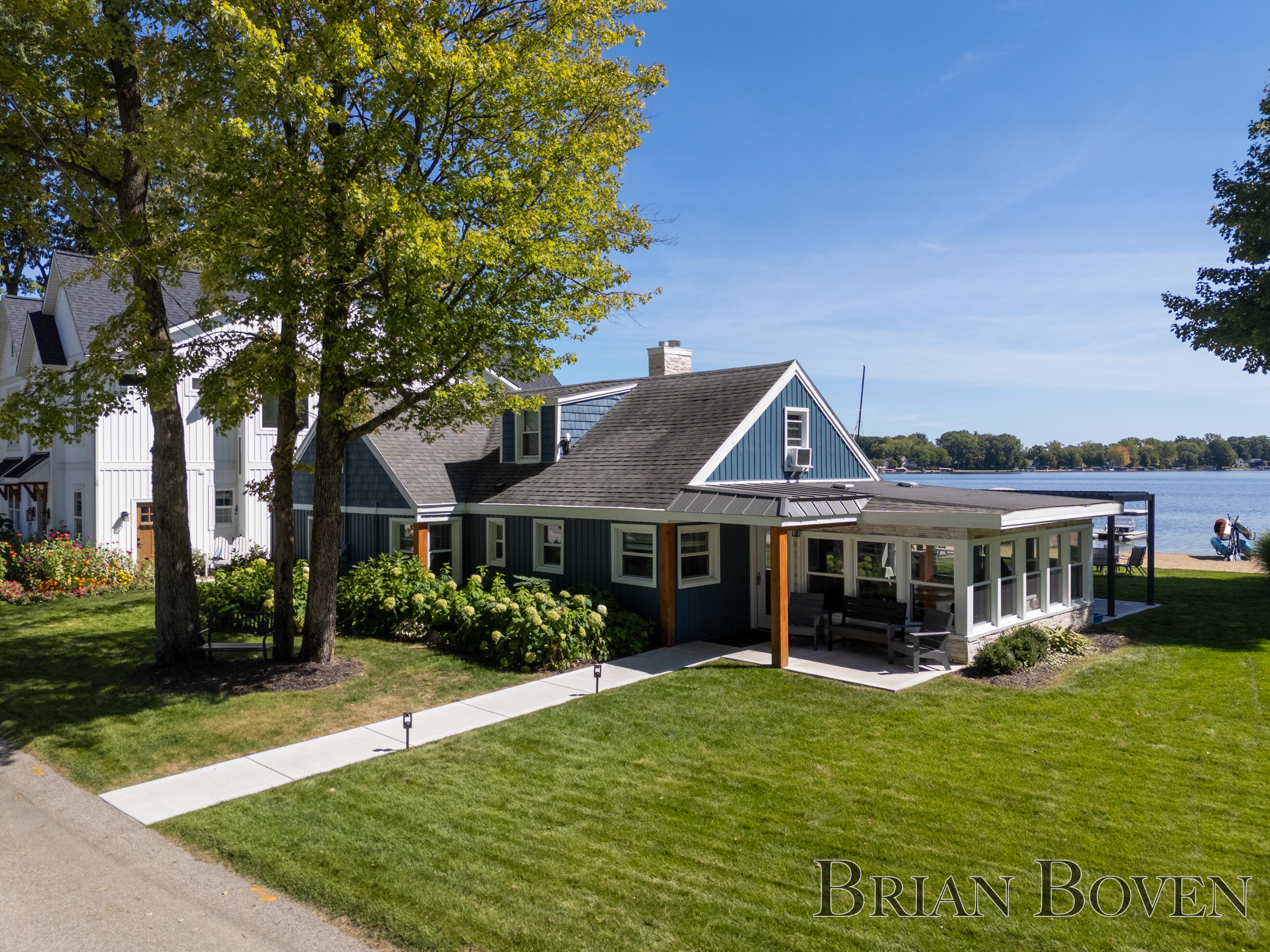 7080 Silver Lake Drive NE Rockford MI 49341