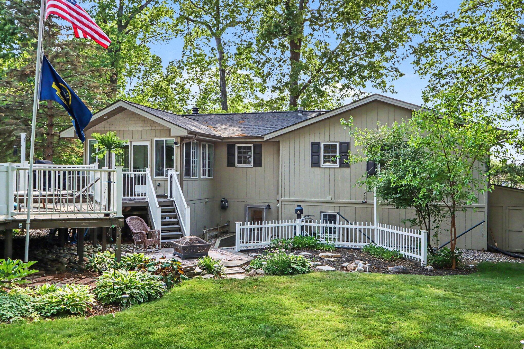 8275 Valleywood Lane Portage MI 49024