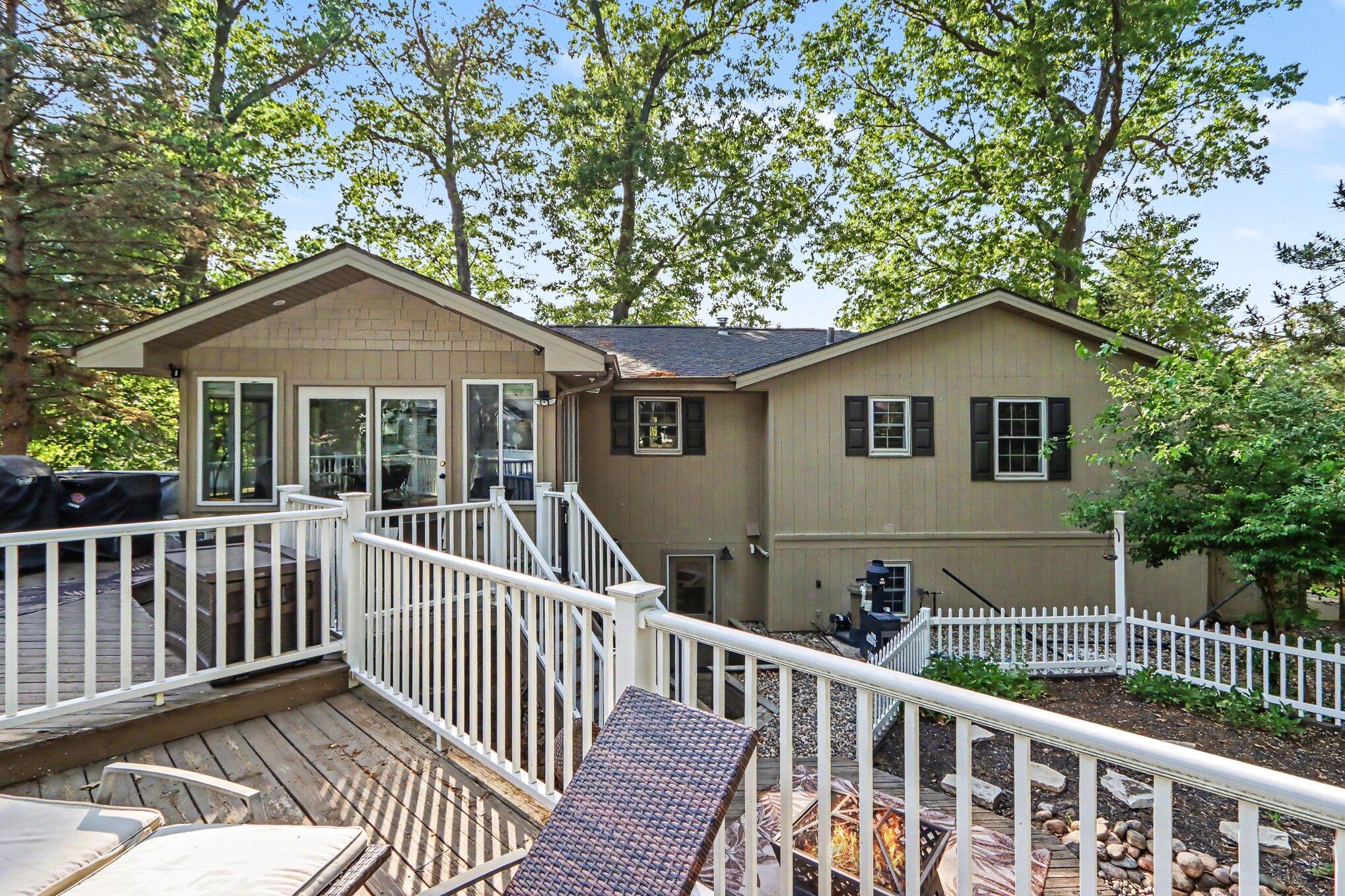 8275 Valleywood Lane Portage MI 49024
