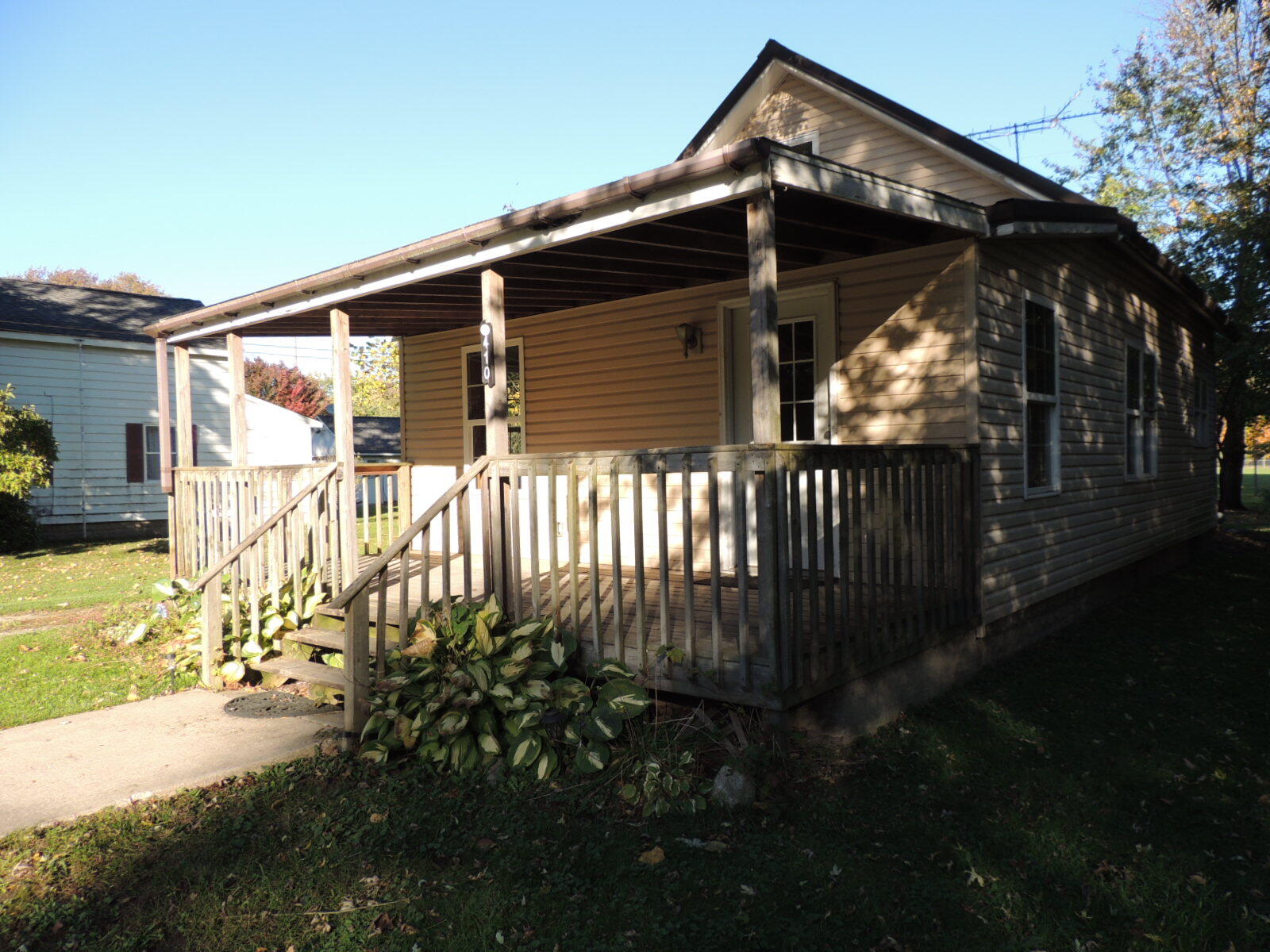 410 N Maple Street Fennville MI 49408