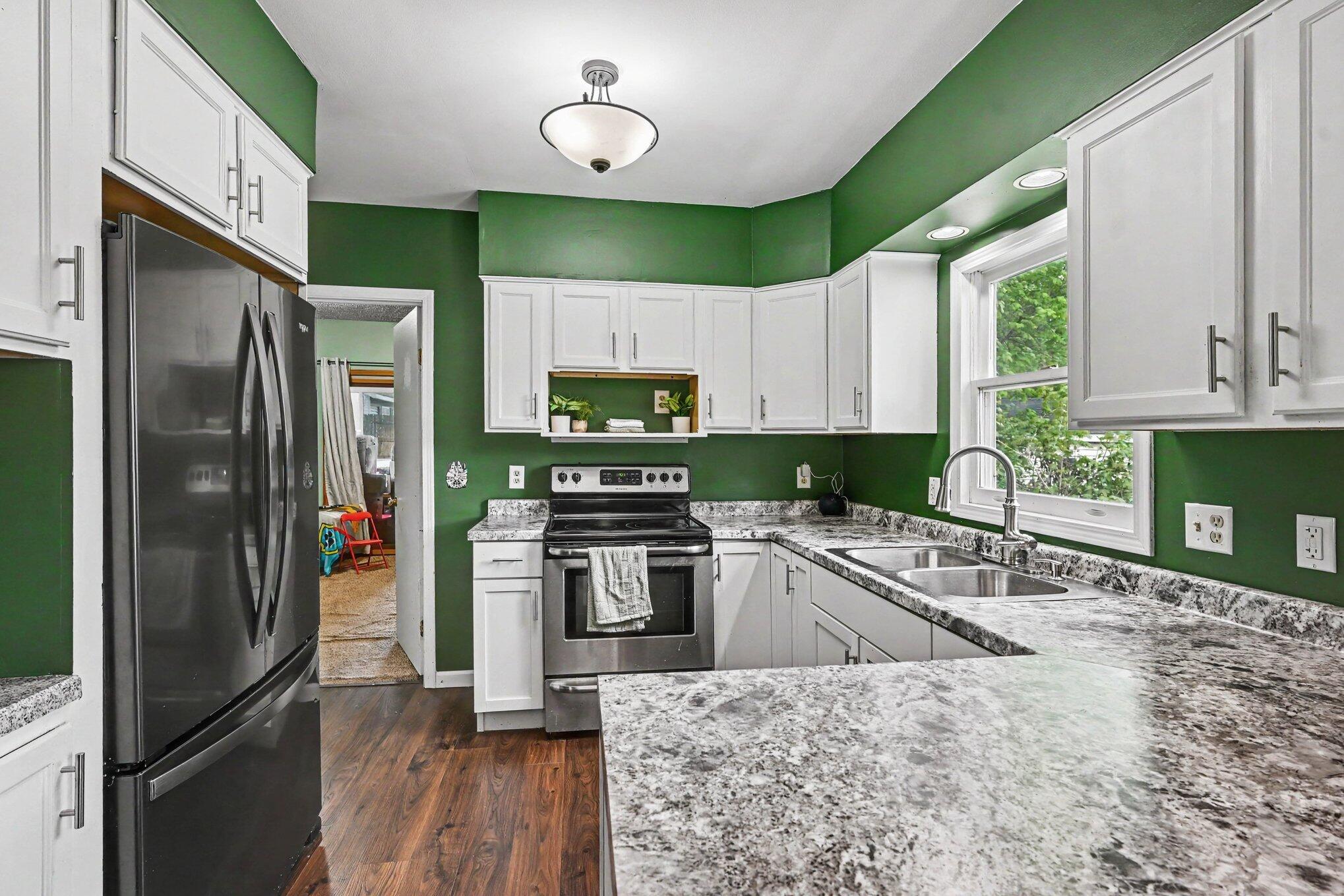 18 Blanche Avenue Kalamazoo MI 49001
