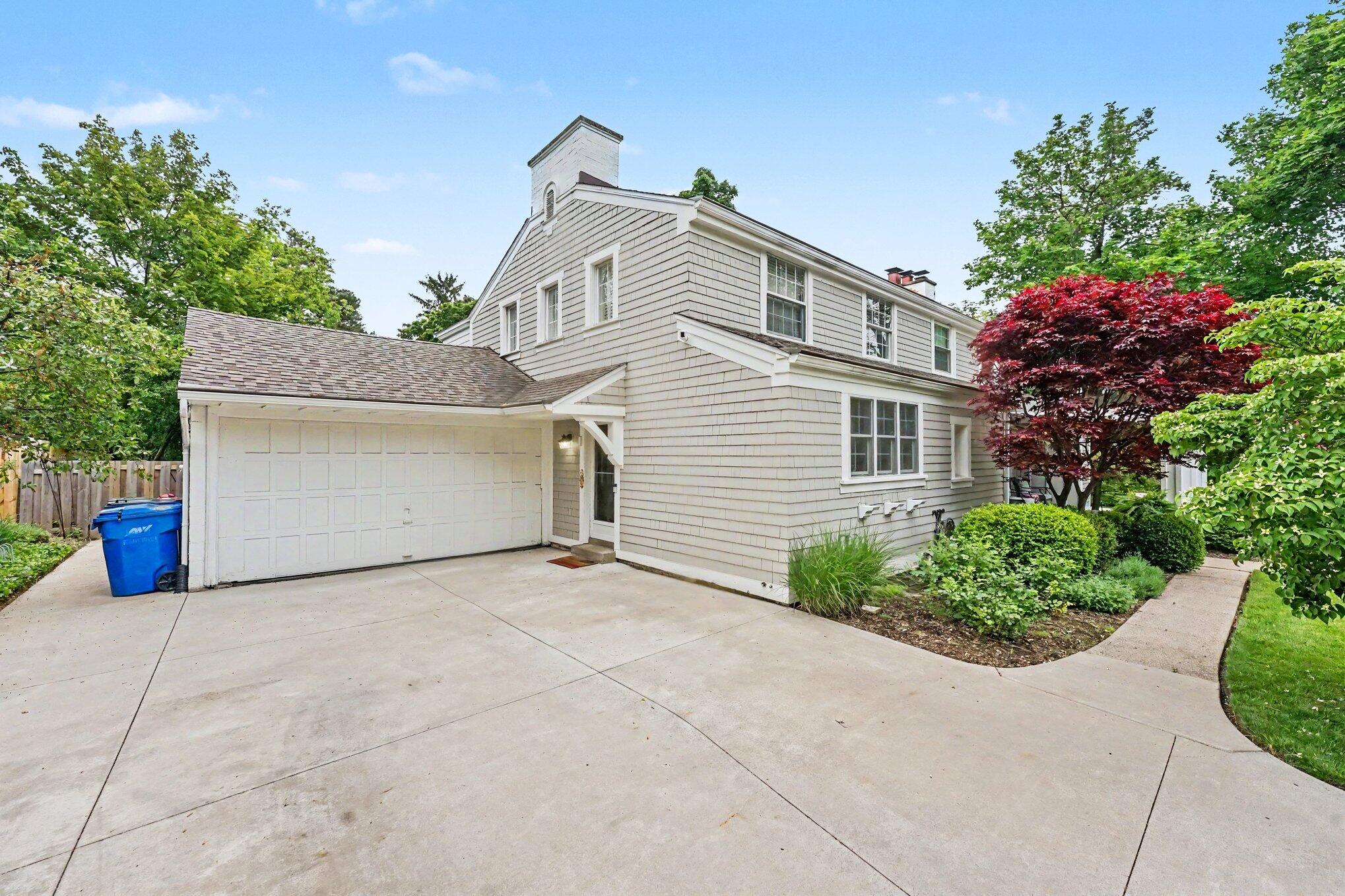 750 San Jose Drive SE Grand Rapids MI 49506