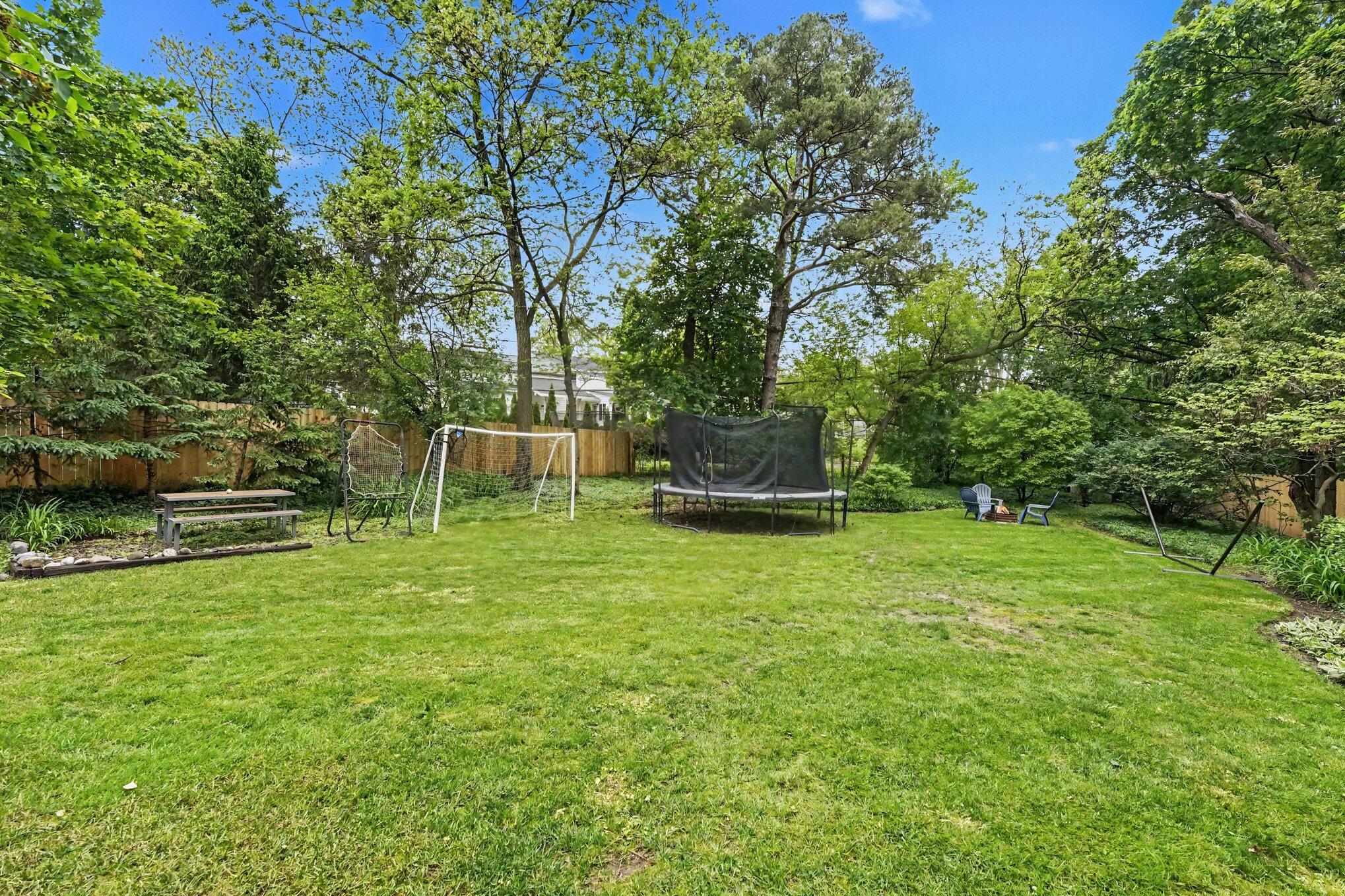 750 San Jose Drive SE Grand Rapids MI 49506