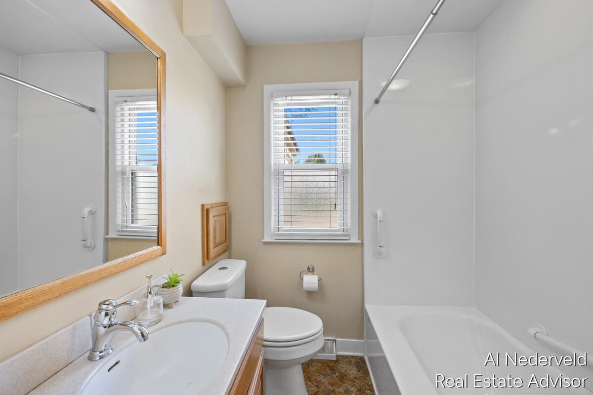 303 Wallinwood Avenue NE Grand Rapids MI 49503