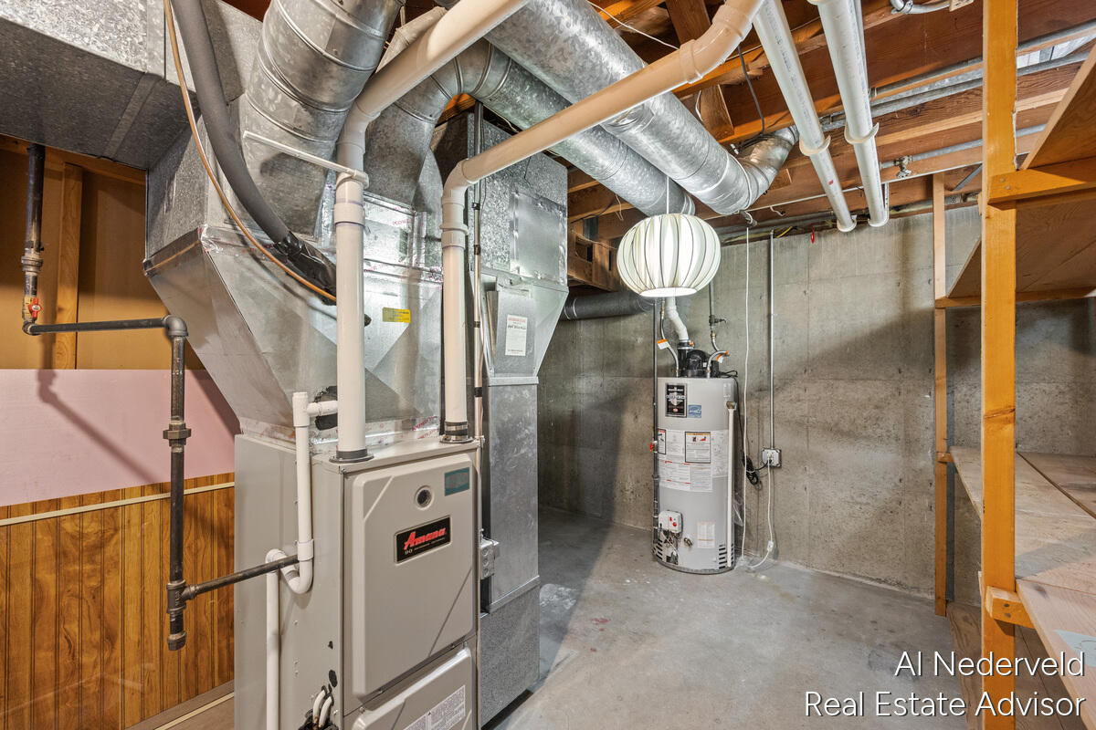 303 Wallinwood Avenue NE Grand Rapids MI 49503