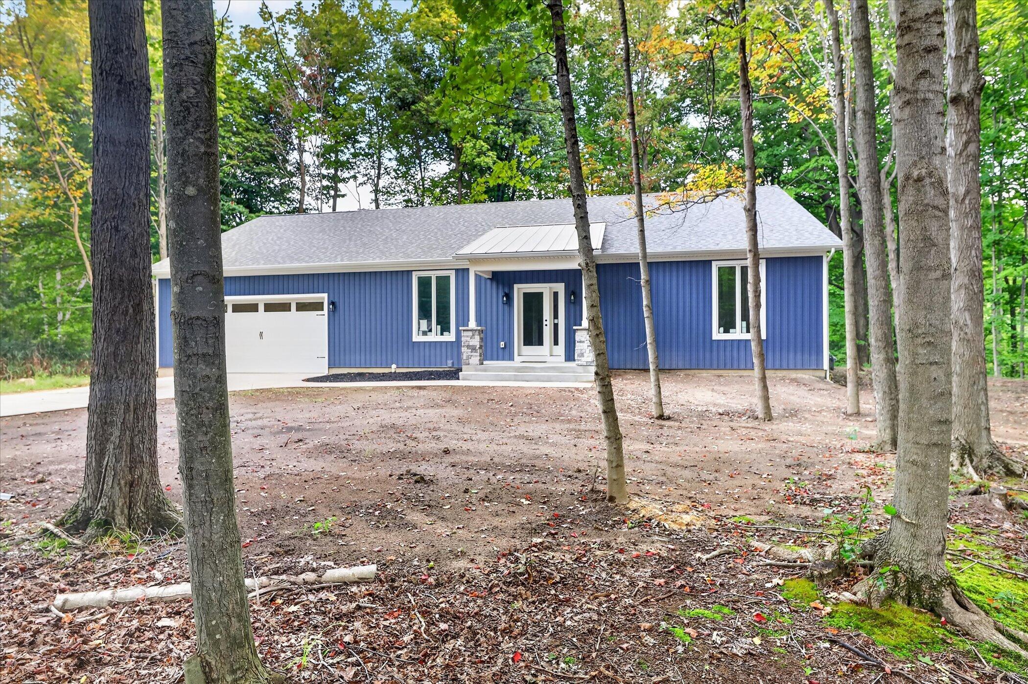 13165 Deer Creek Drive South Haven MI 49090