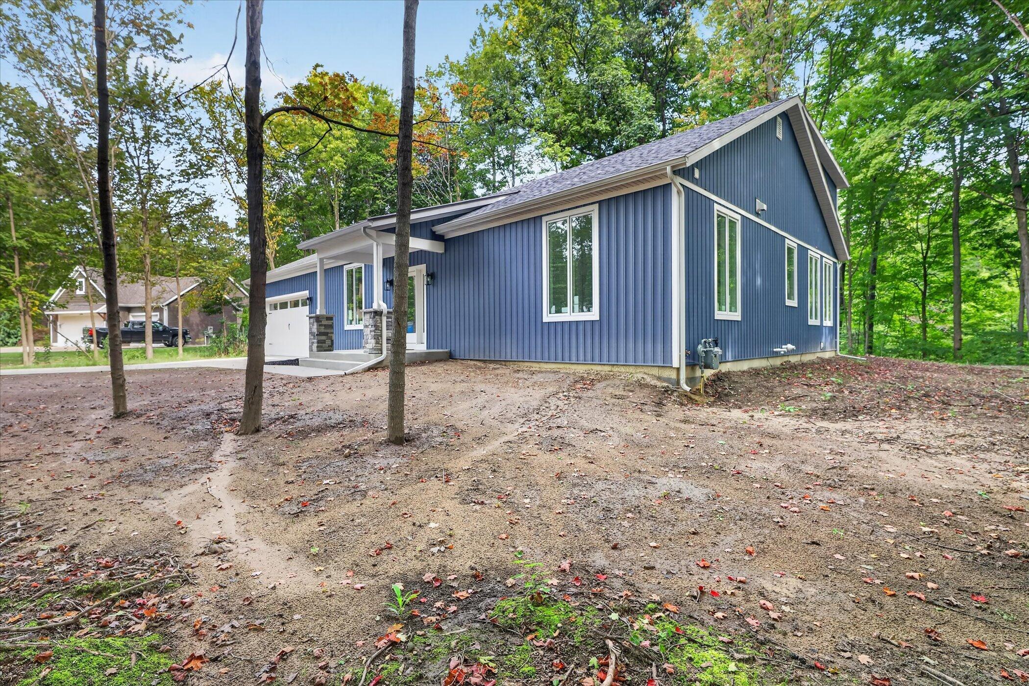 13165 Deer Creek Drive South Haven MI 49090
