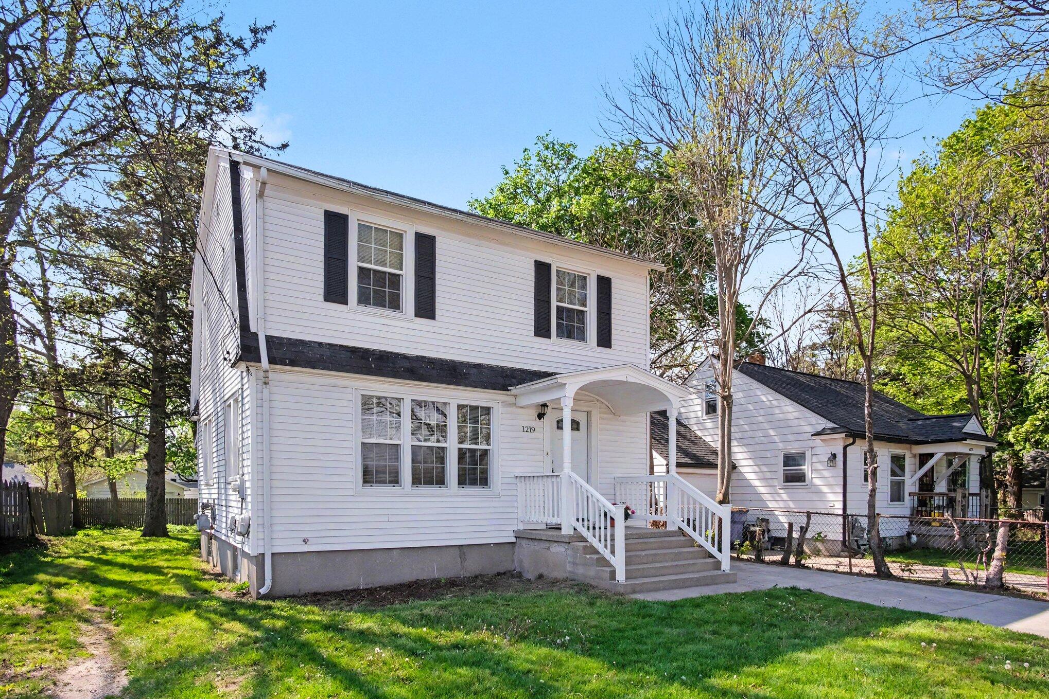 1219 Ball Avenue NE Grand Rapids MI 49505