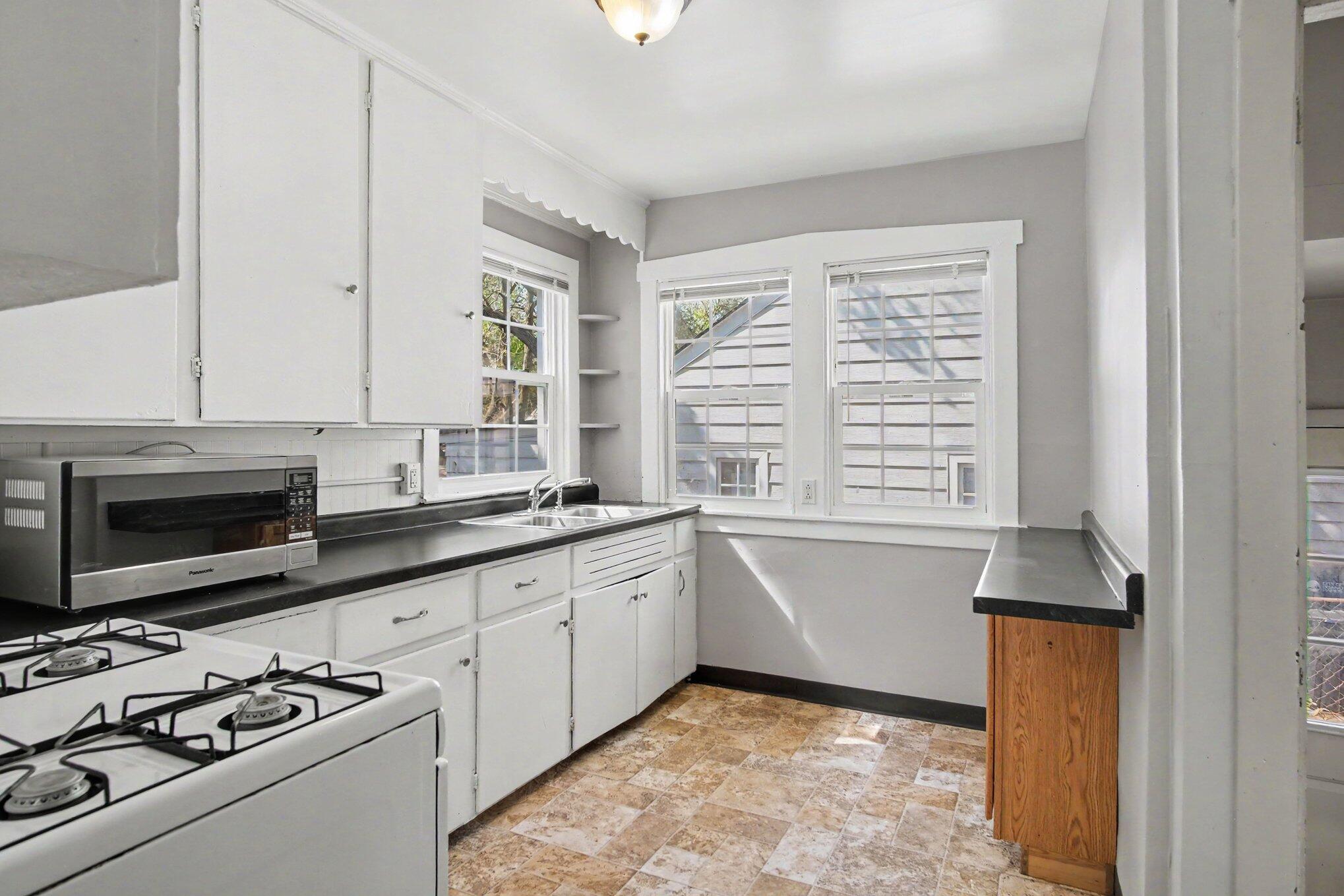 1219 Ball Avenue NE Grand Rapids MI 49505