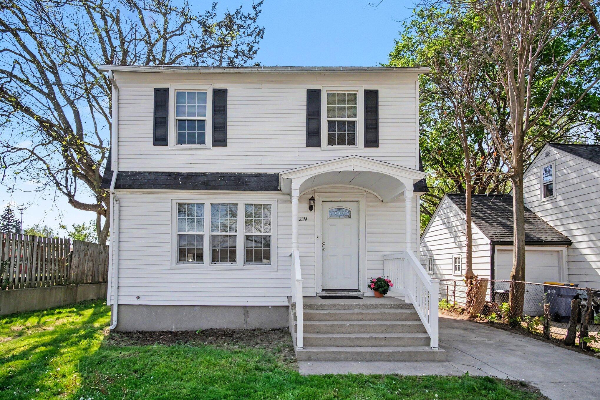 1219 Ball Avenue NE Grand Rapids MI 49505