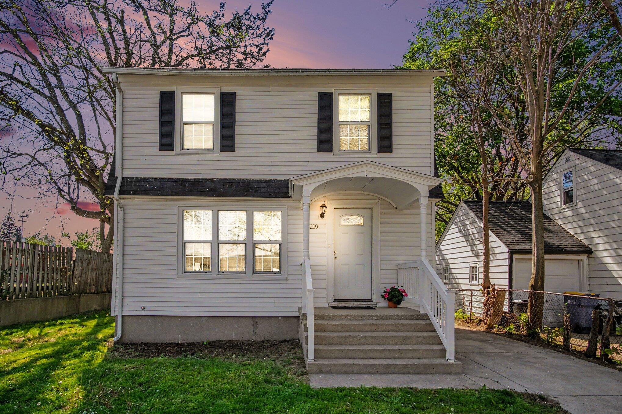 1219 Ball Avenue NE Grand Rapids MI 49505